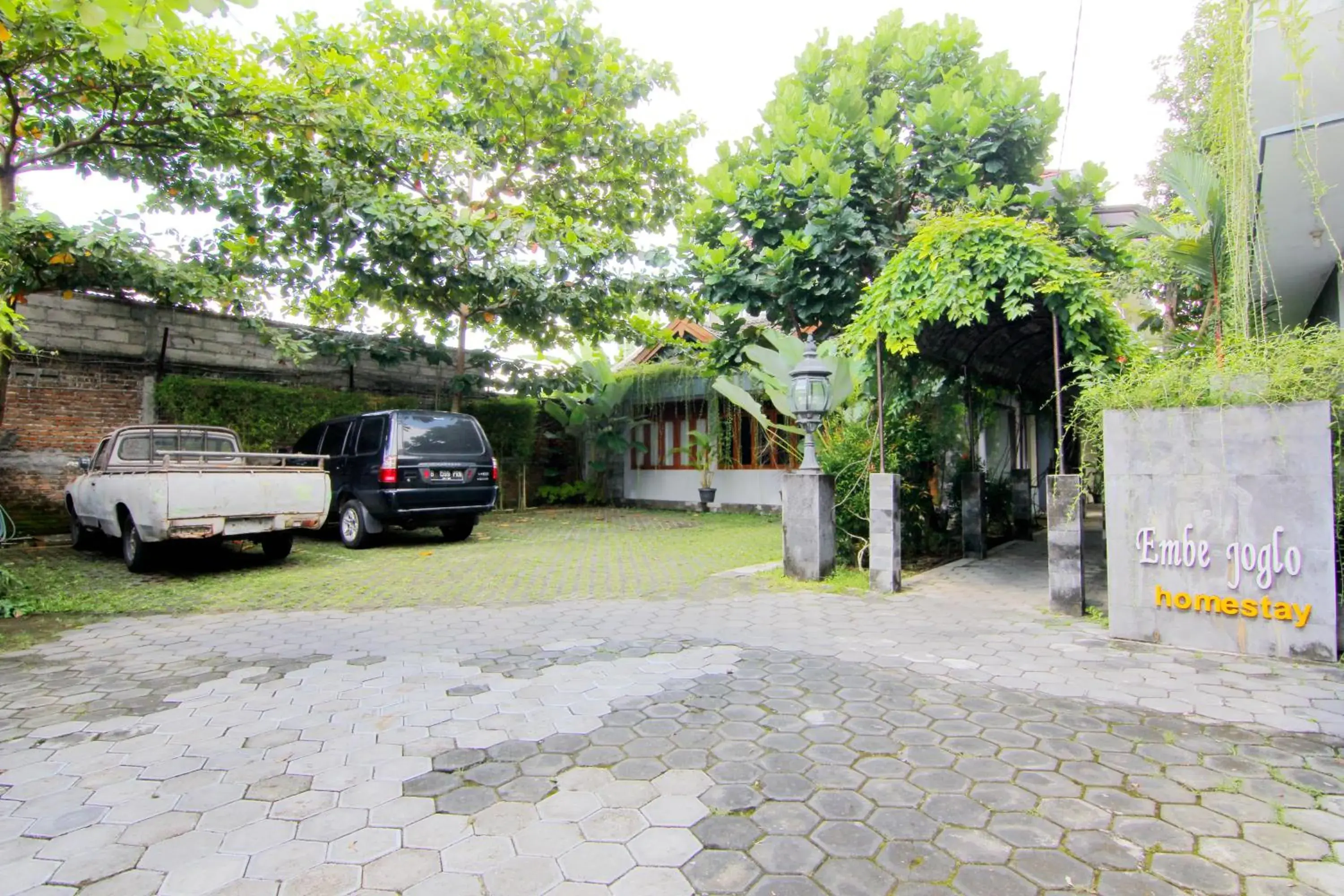 Facade/entrance in Embe Joglo Homestay Facade/entrance in Embe Joglo Homestay