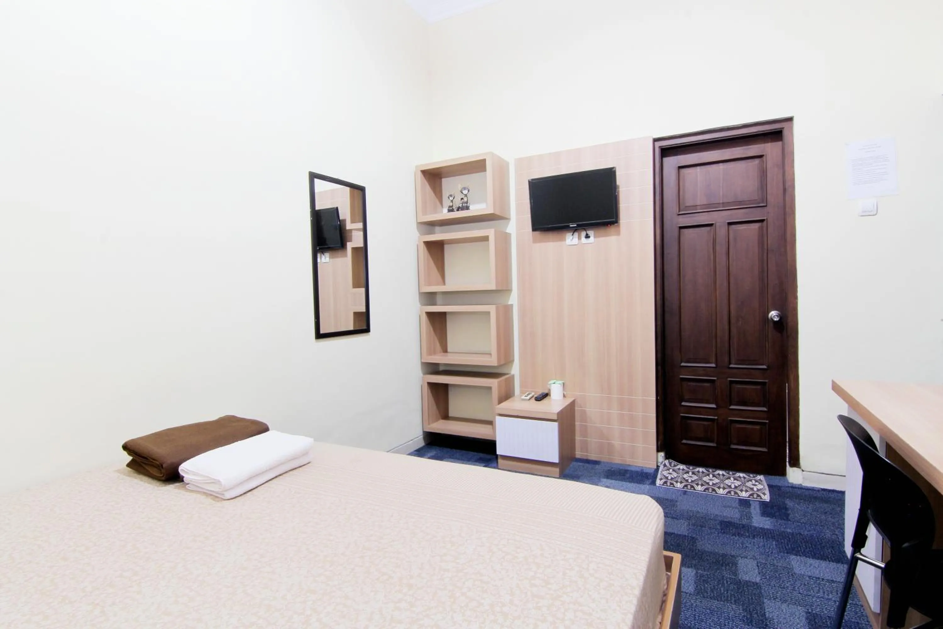 Photo of the whole room, Bed in Embe Joglo Homestay