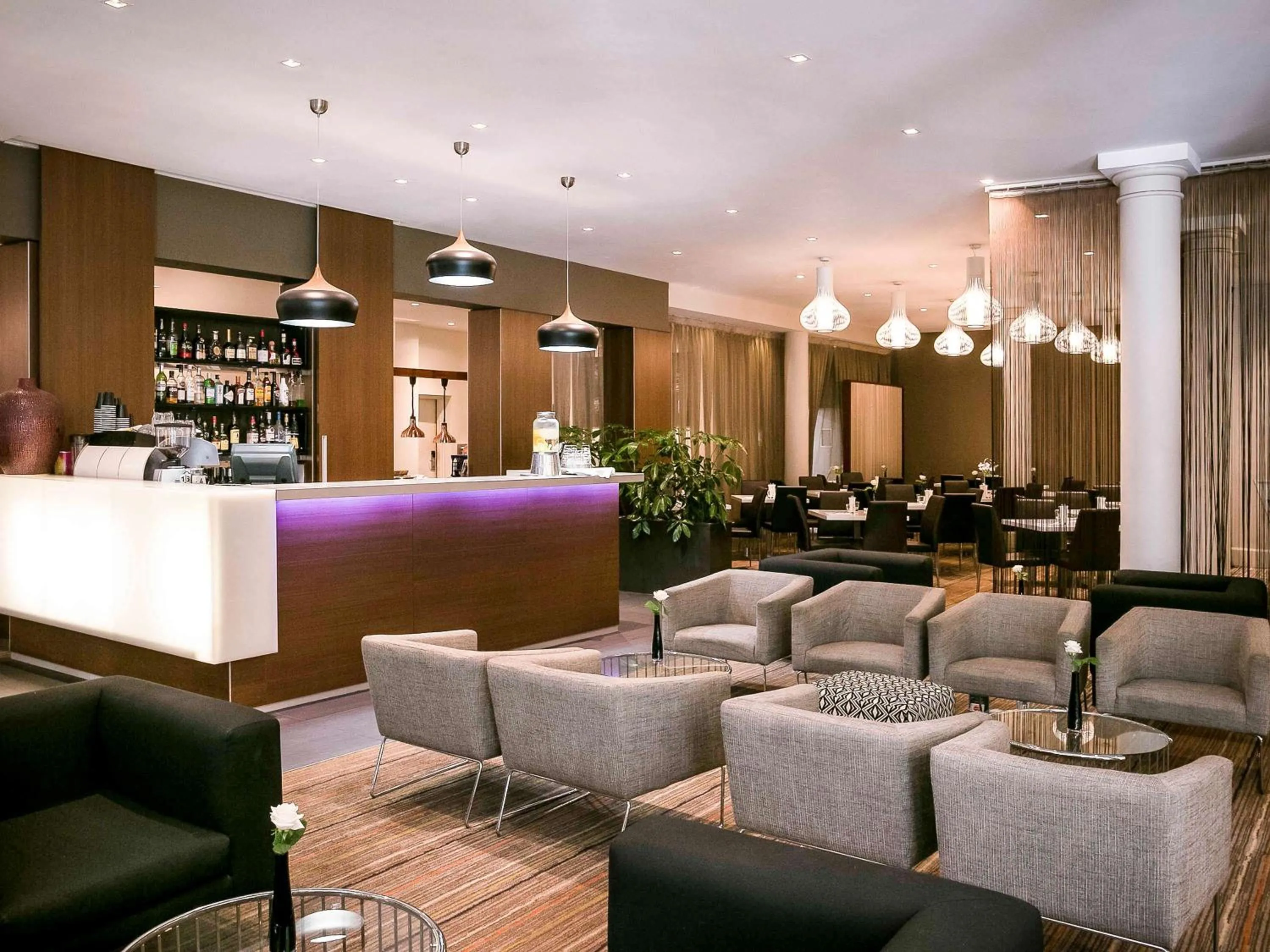 Restaurant/places to eat in Sydney Central Hotel managed by The Ascott Limited