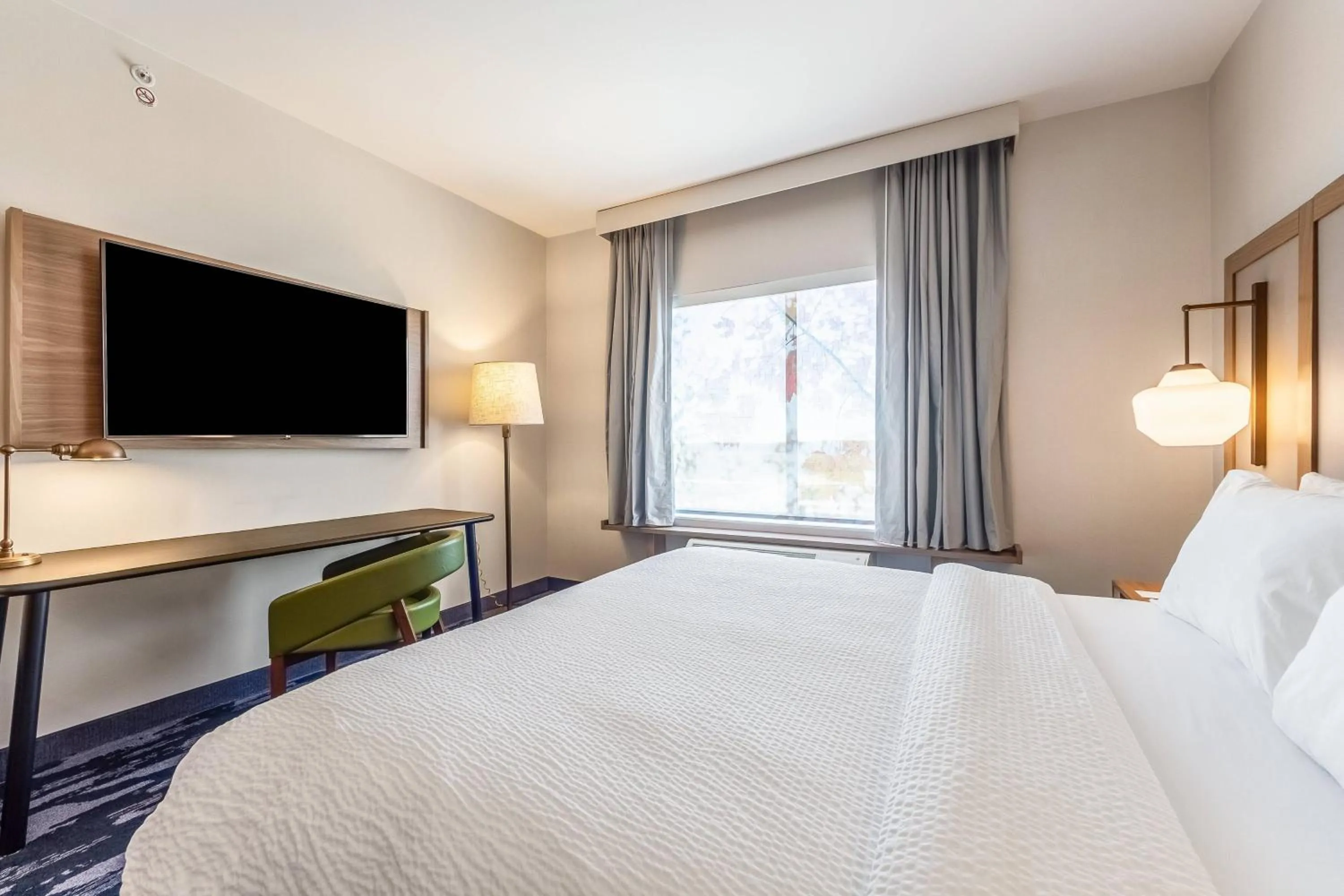 Photo of the whole room, Bed in Fairfield Inn & Suites Dallas Arlington South