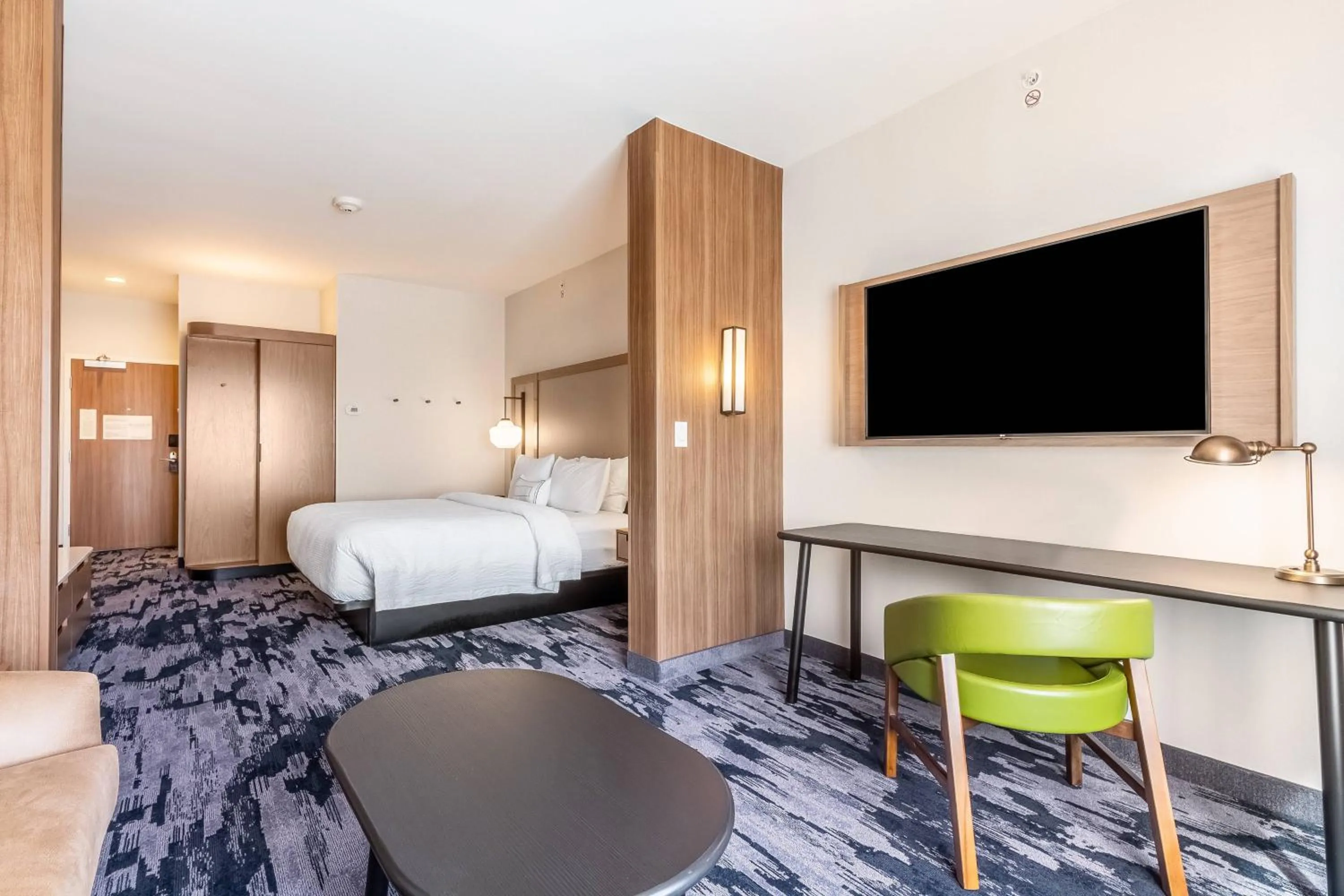 Photo of the whole room, Bed in Fairfield Inn & Suites Dallas Arlington South