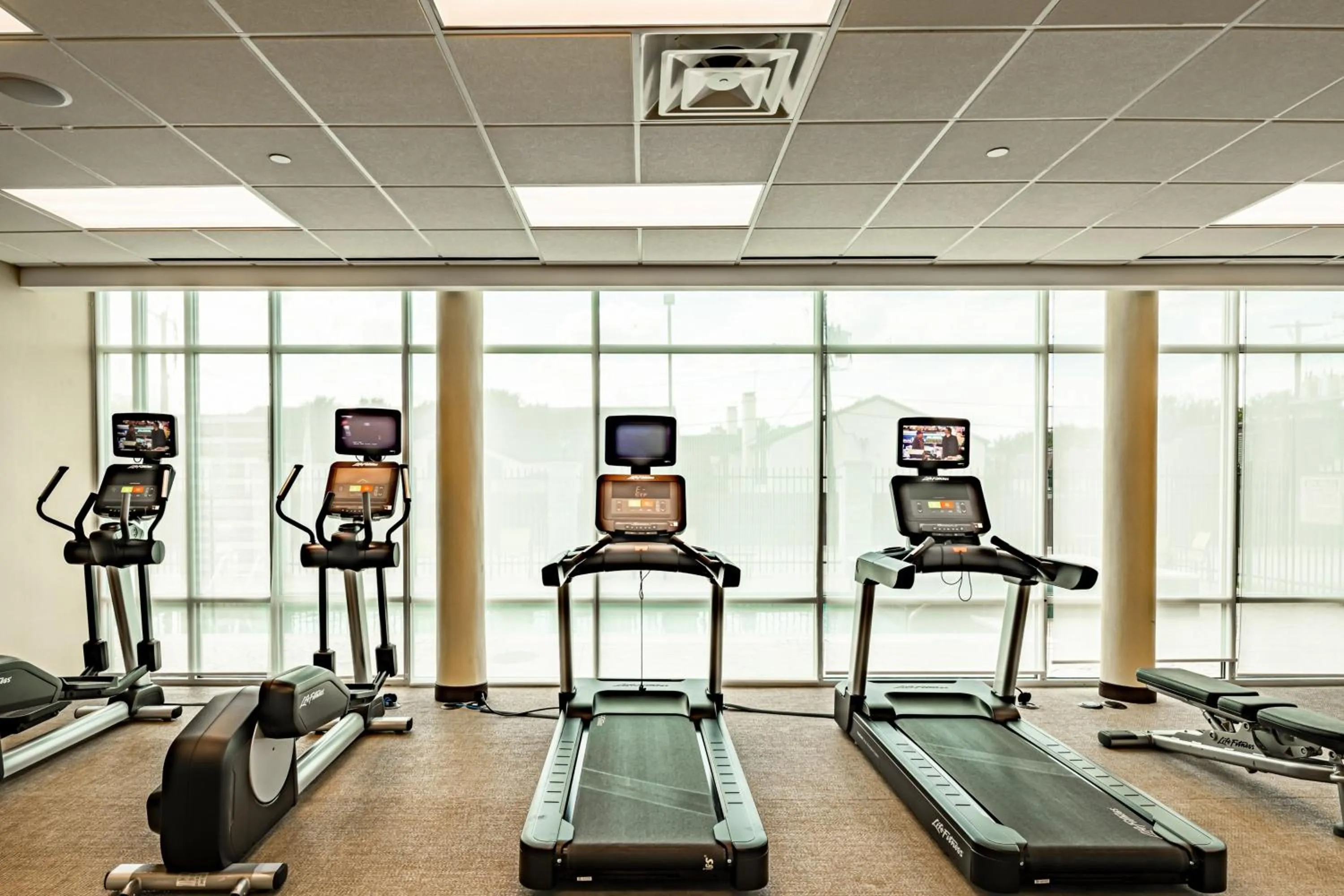 Fitness centre/facilities in SpringHill Suites Dallas Central Expressway