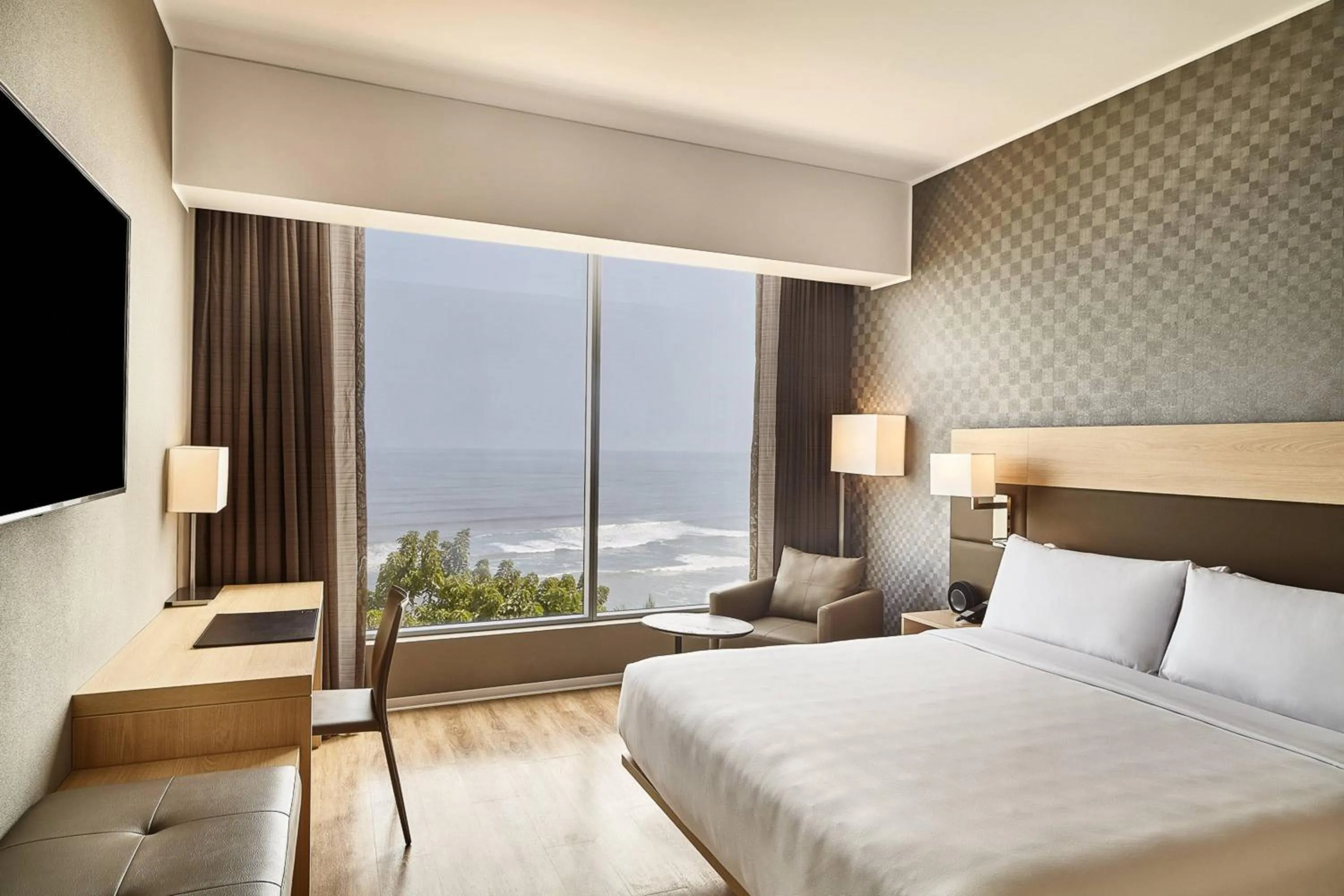 Photo of the whole room, Bed in AC Hotel by Marriott Lima Miraflores
