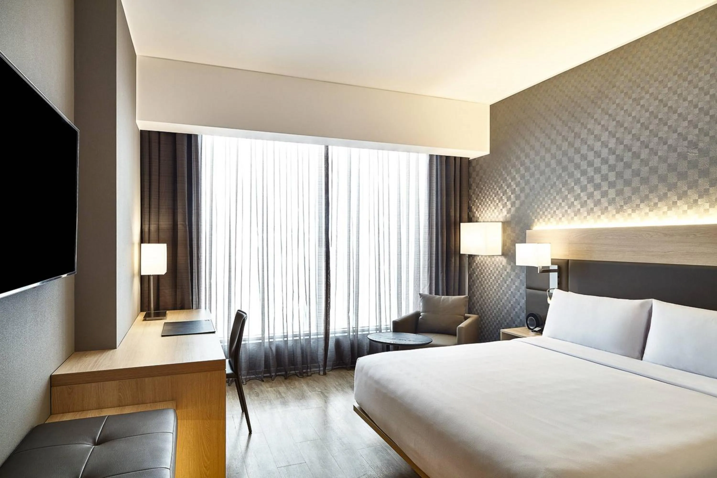 Photo of the whole room, Bed in AC Hotel by Marriott Lima Miraflores