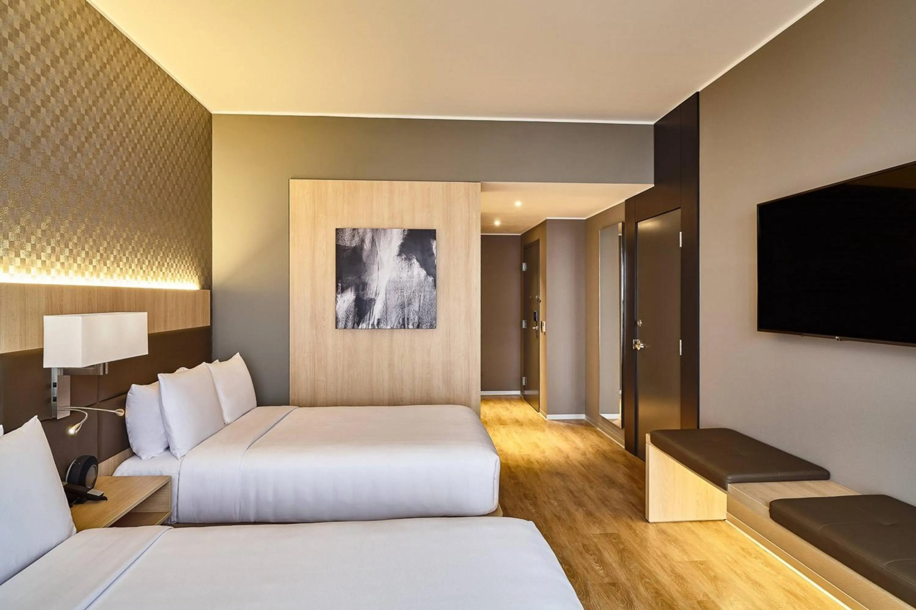 Photo of the whole room, Bed in AC Hotel by Marriott Lima Miraflores