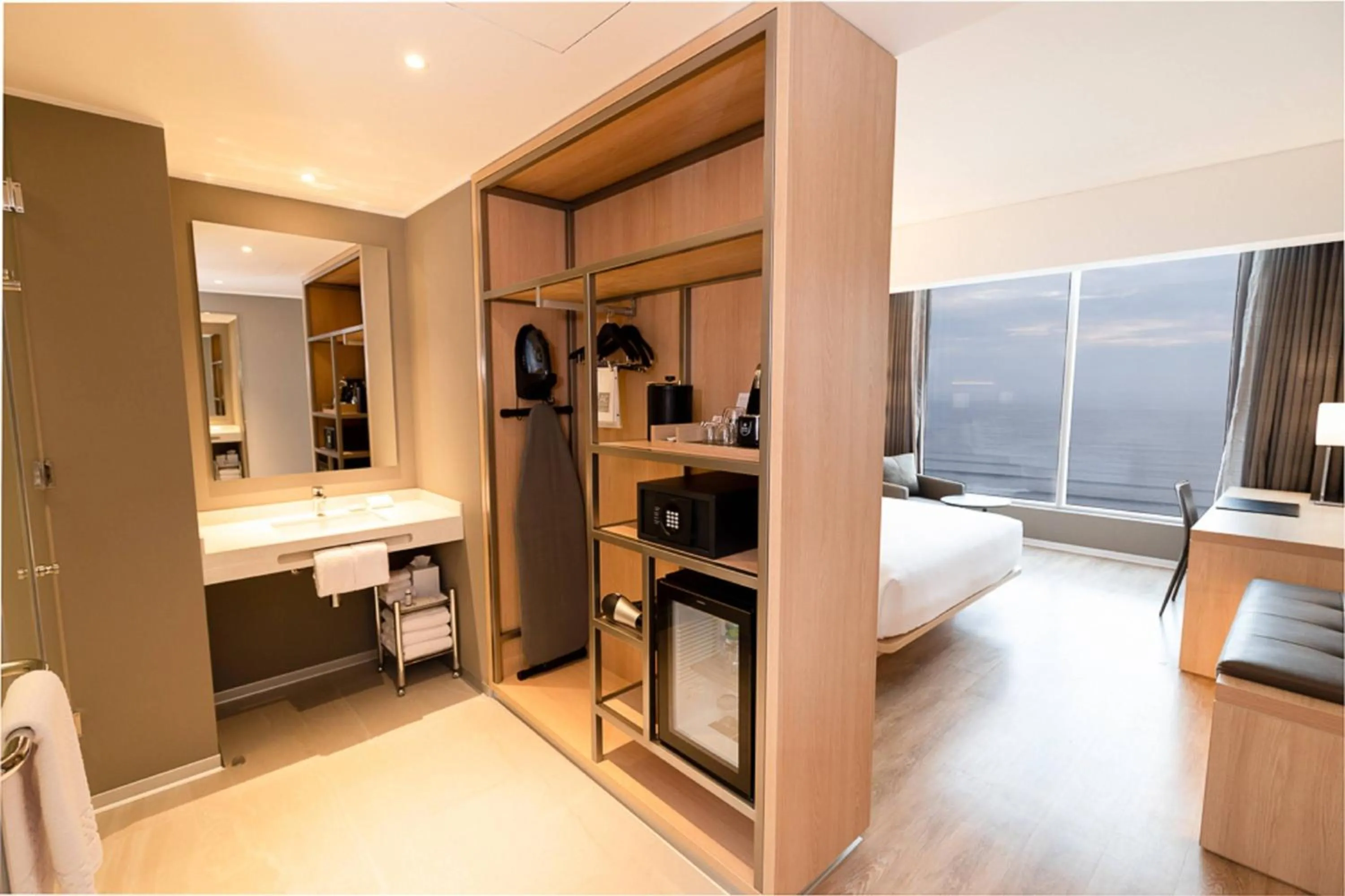 Photo of the whole room, Bed in AC Hotel by Marriott Lima Miraflores