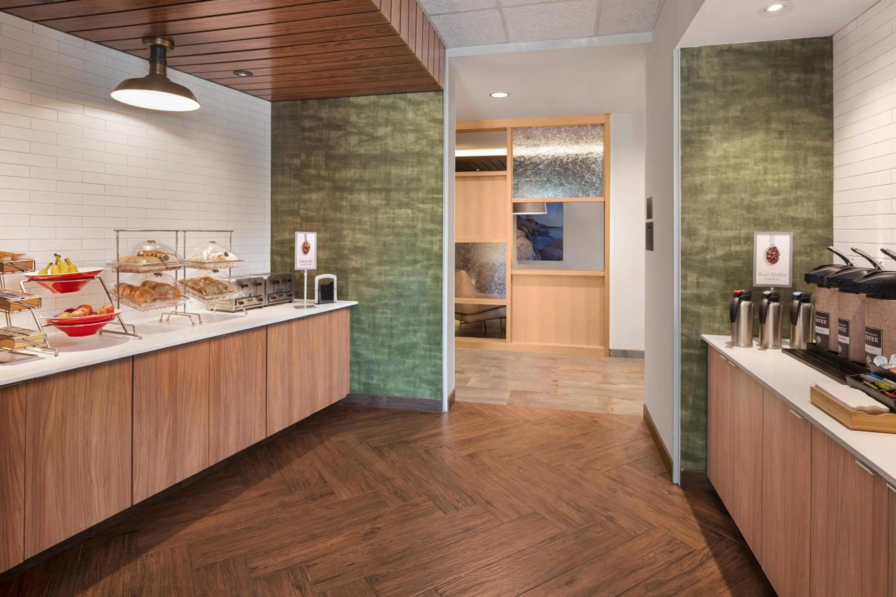 Breakfast in Fairfield Inn & Suites by Marriott South Kingstown Newport Area