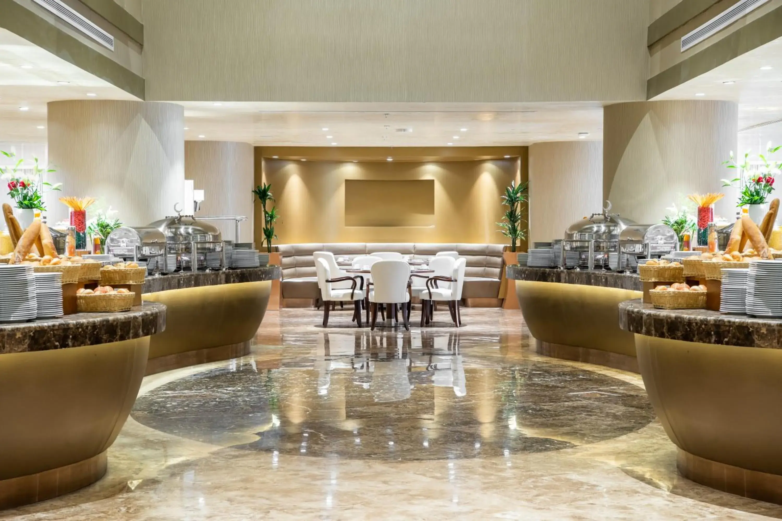 Restaurant/places to eat in Millennium Makkah Al Naseem Restaurant/places to eat in Millennium Makkah Al Naseem