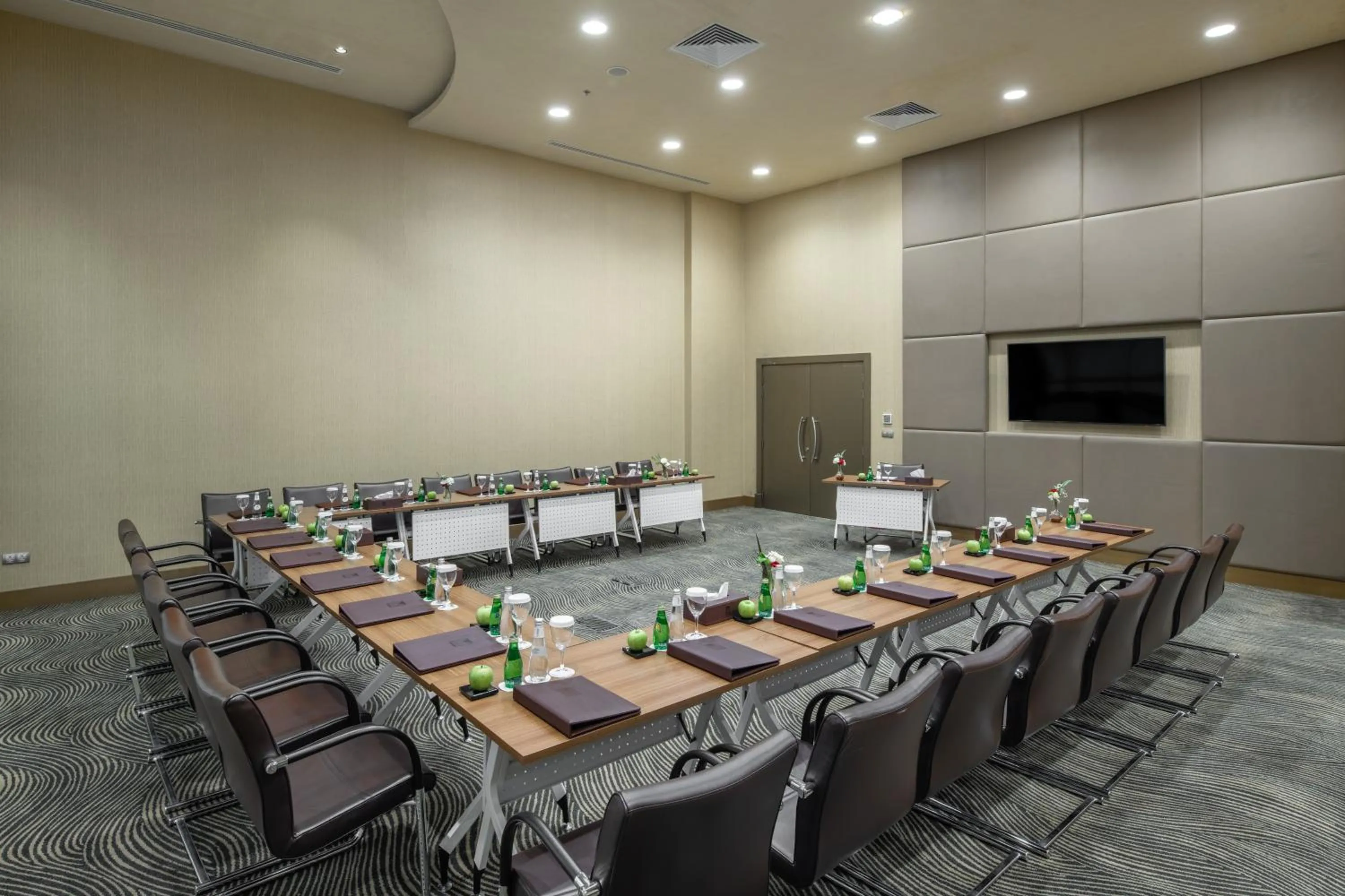 Business facilities in Millennium Makkah Al Naseem