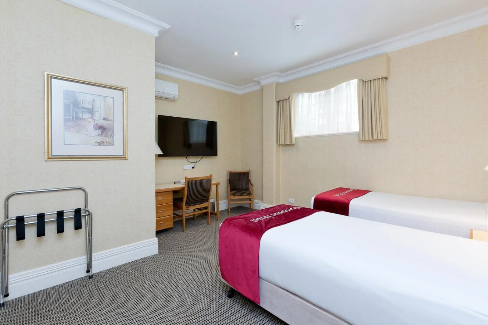 TV and multimedia, Bed in European Hotel