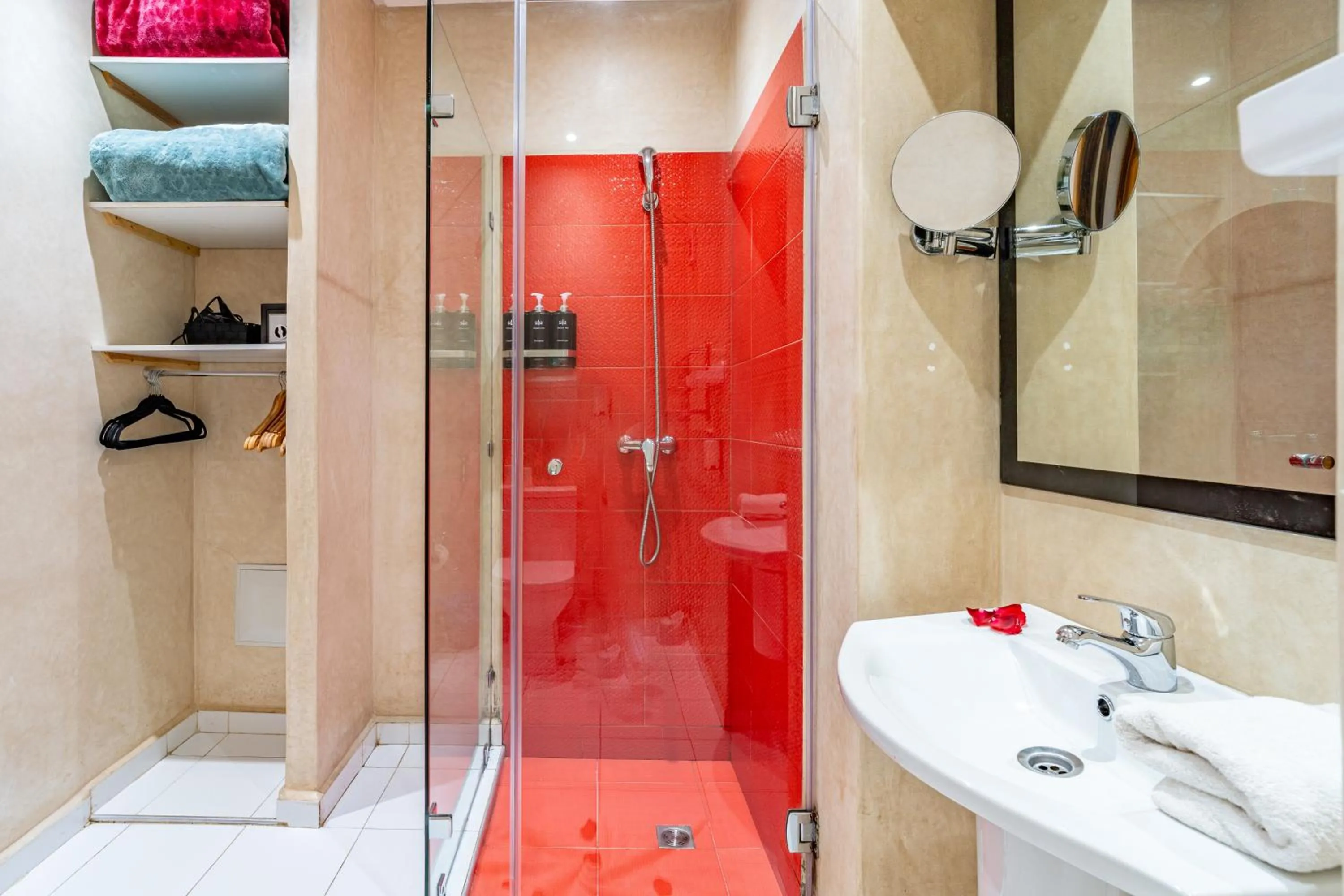 Bathroom in Maison KA