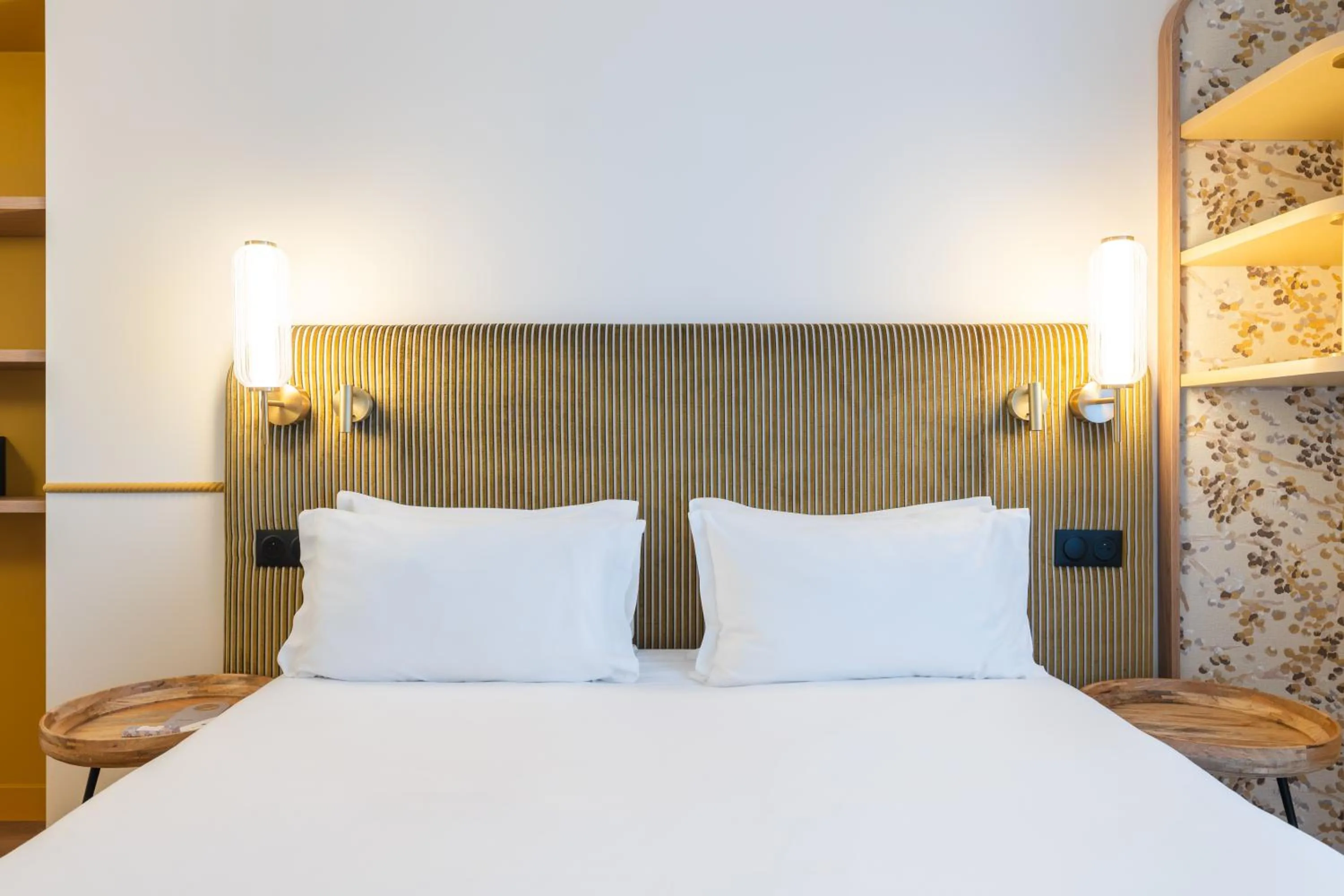 Bed in Hotel d'Espagne