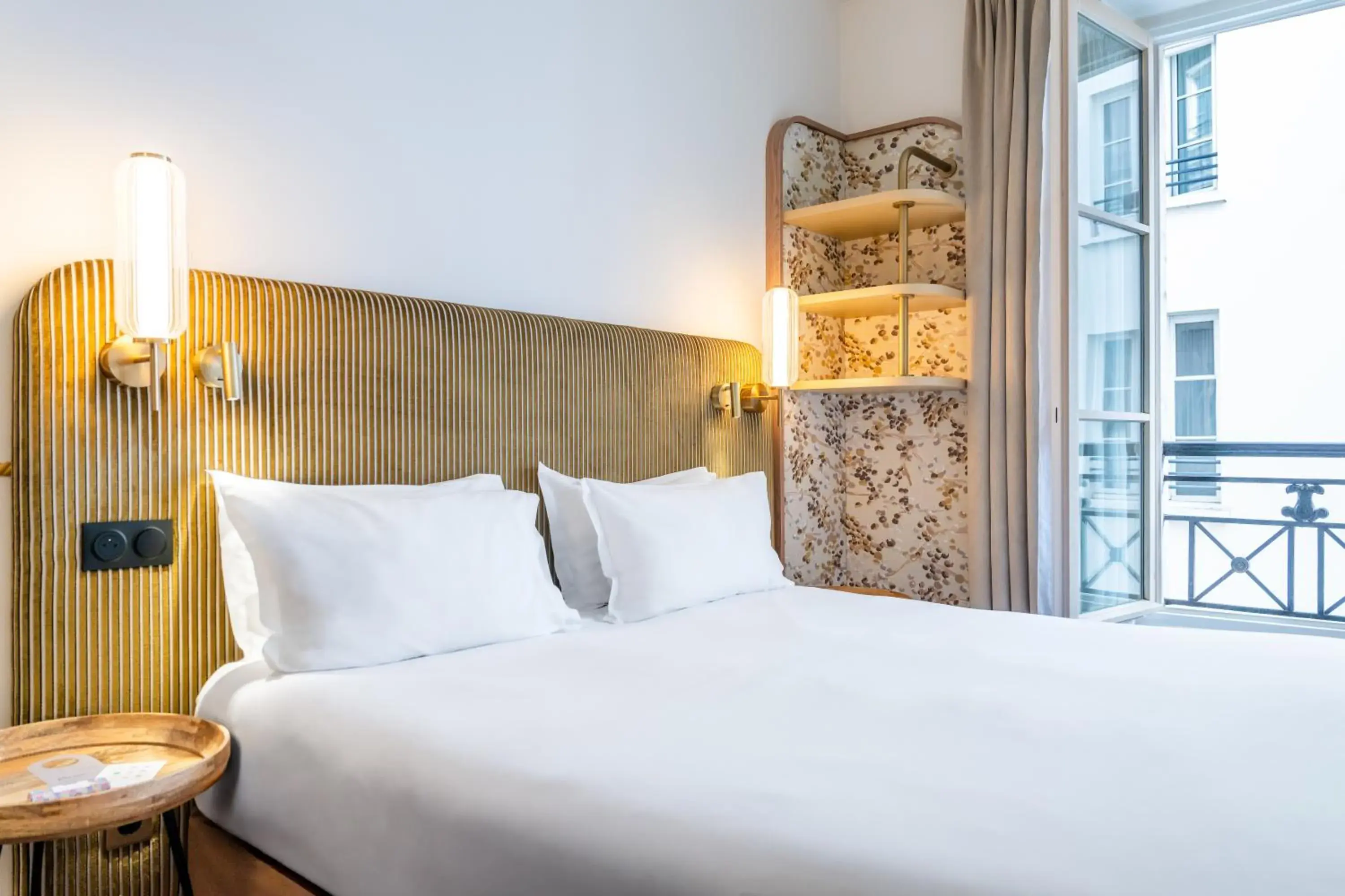 Bed in Hotel d'Espagne Bed in Hotel d'Espagne