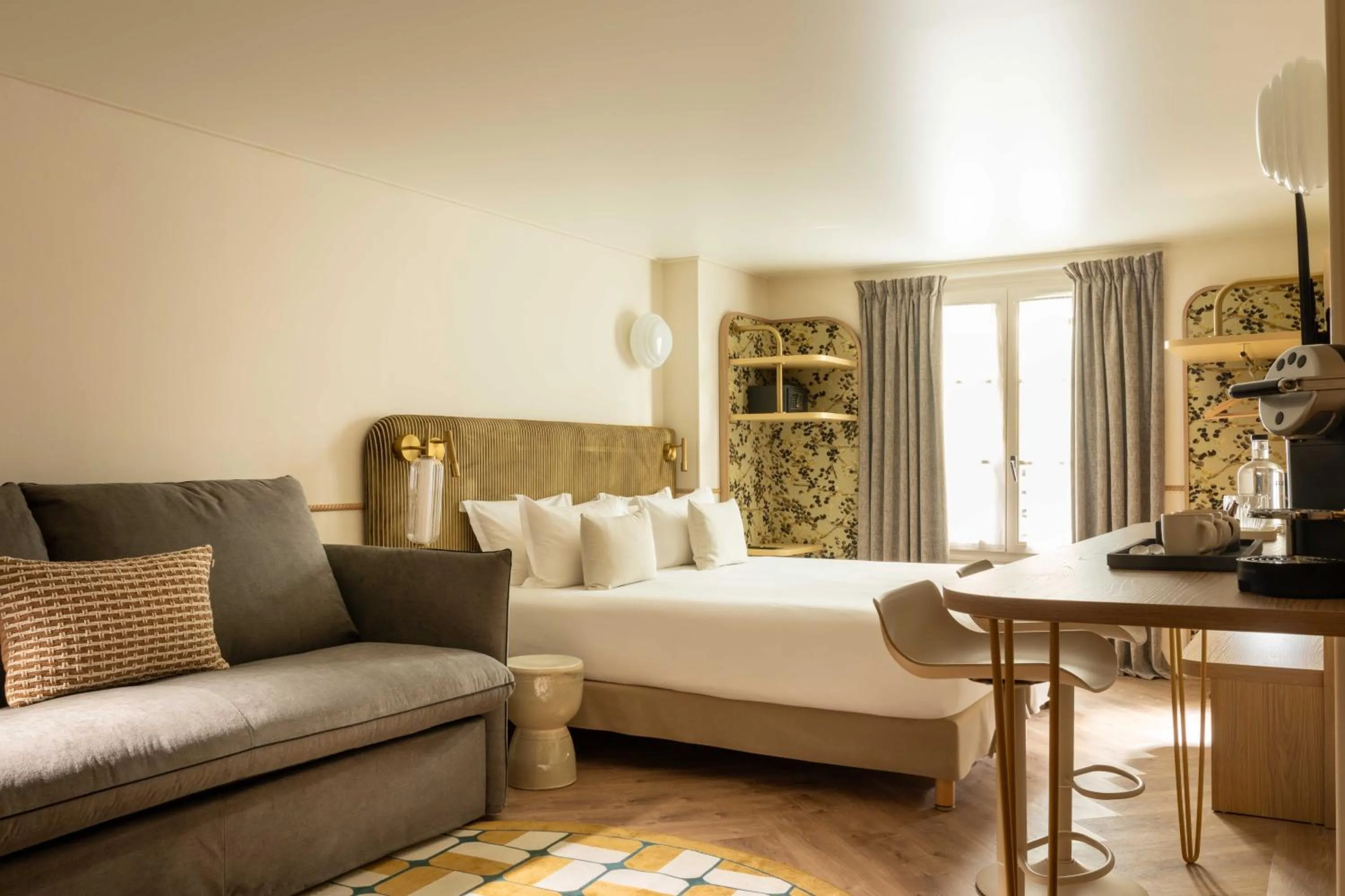 Bed in Hotel d'Espagne