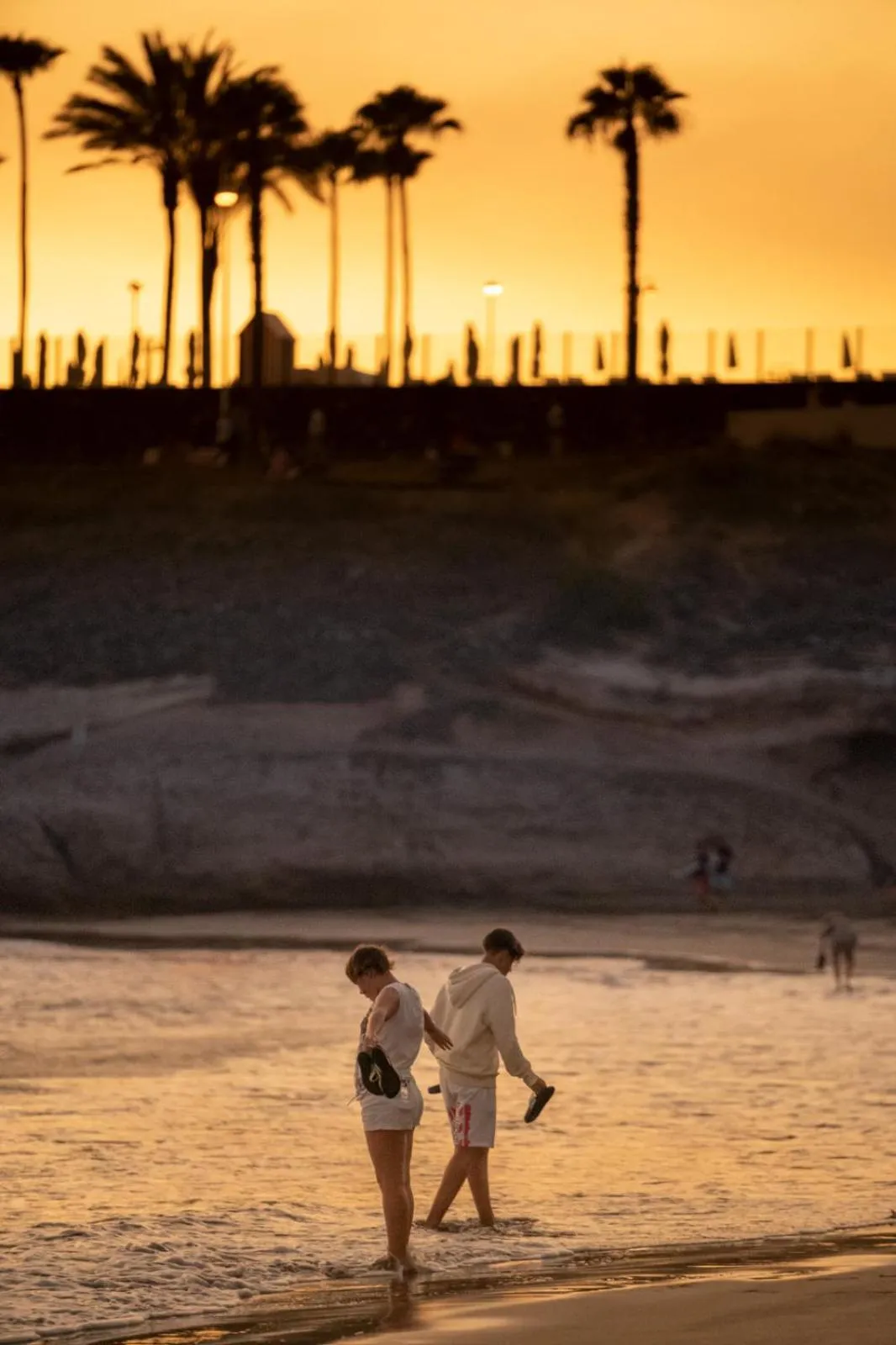 People in Comodoro Estudio Vista Mar Explotaciones Ravel