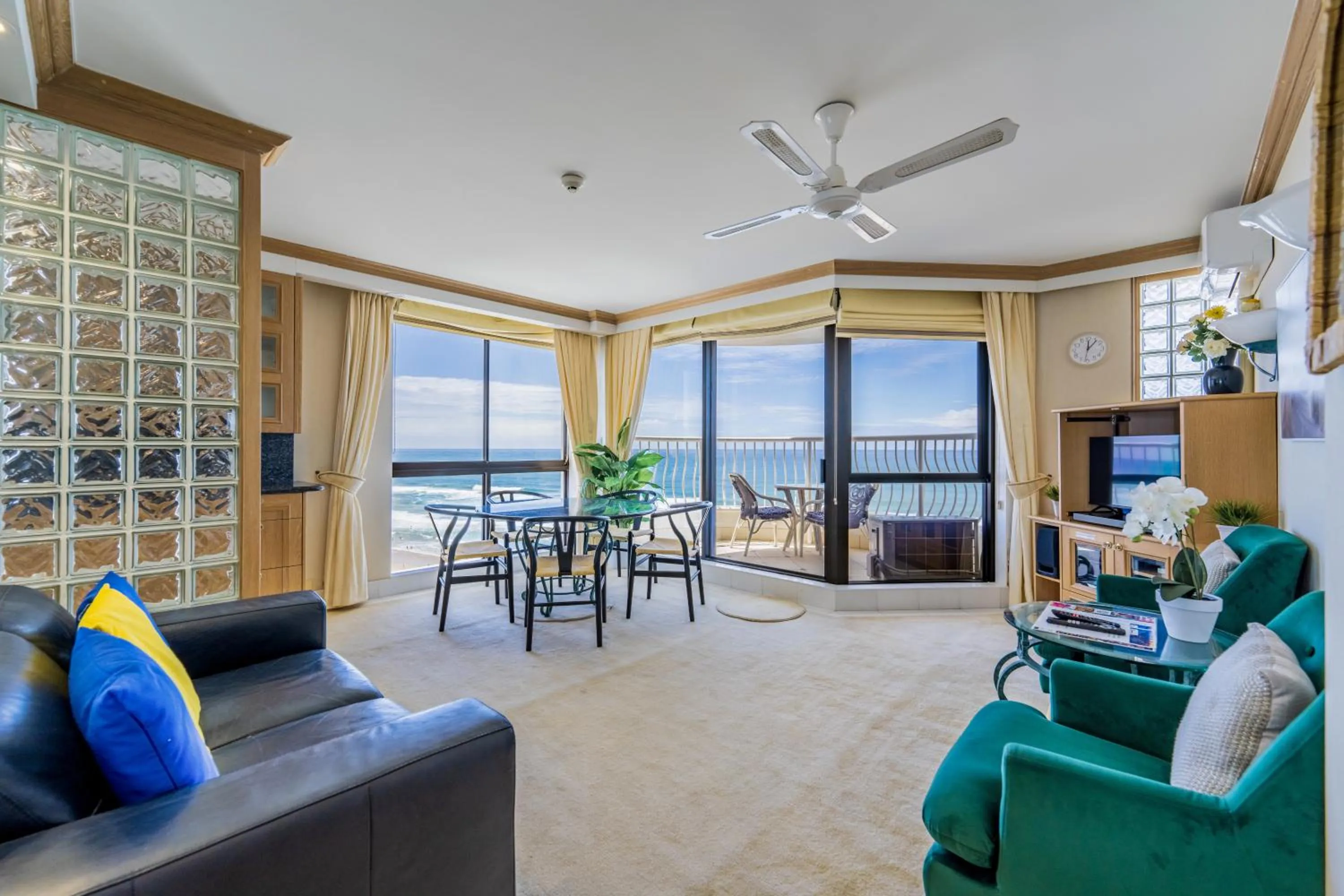 Living room in Olympus Beachfront Apartments