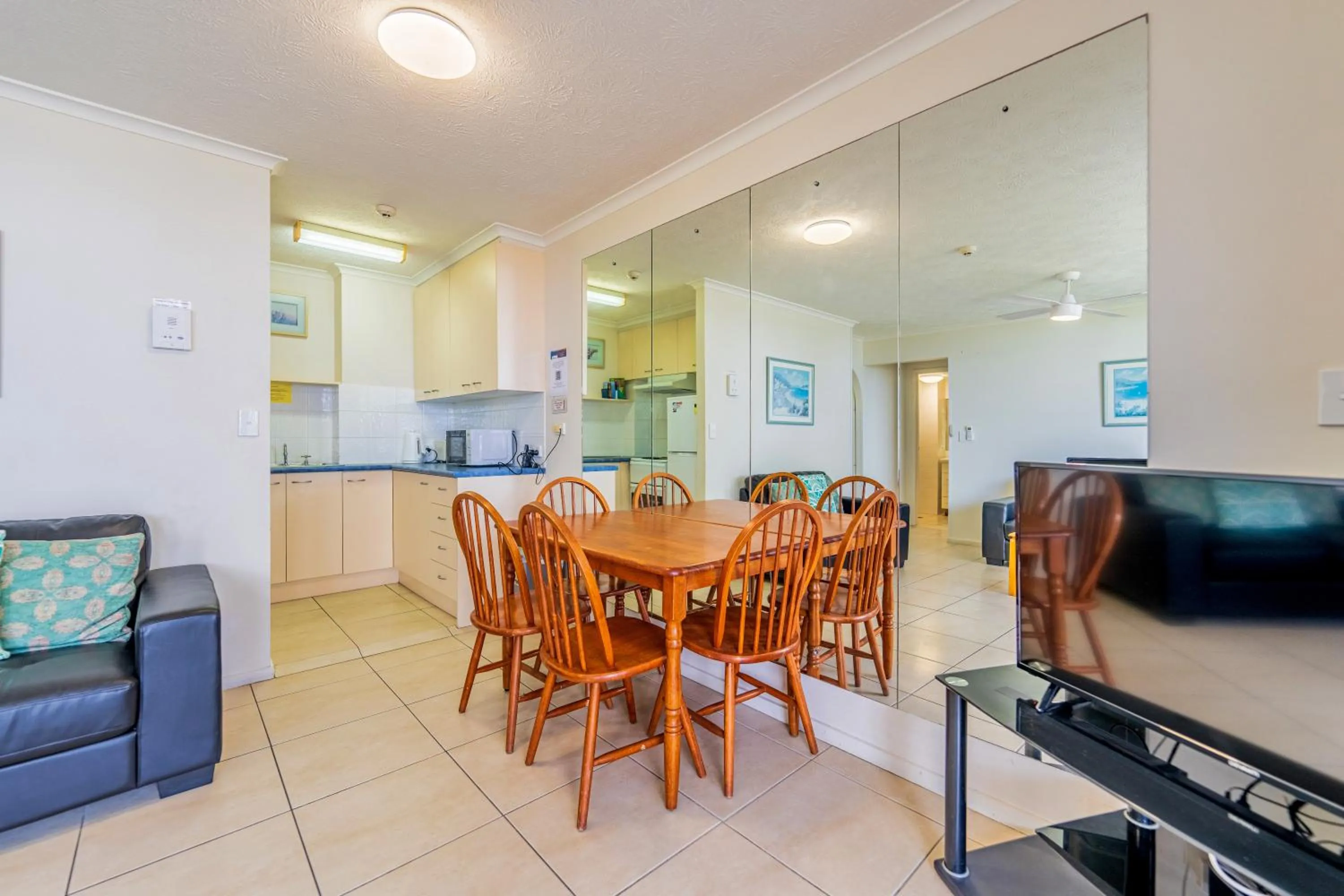Dining area in Olympus Beachfront Apartments