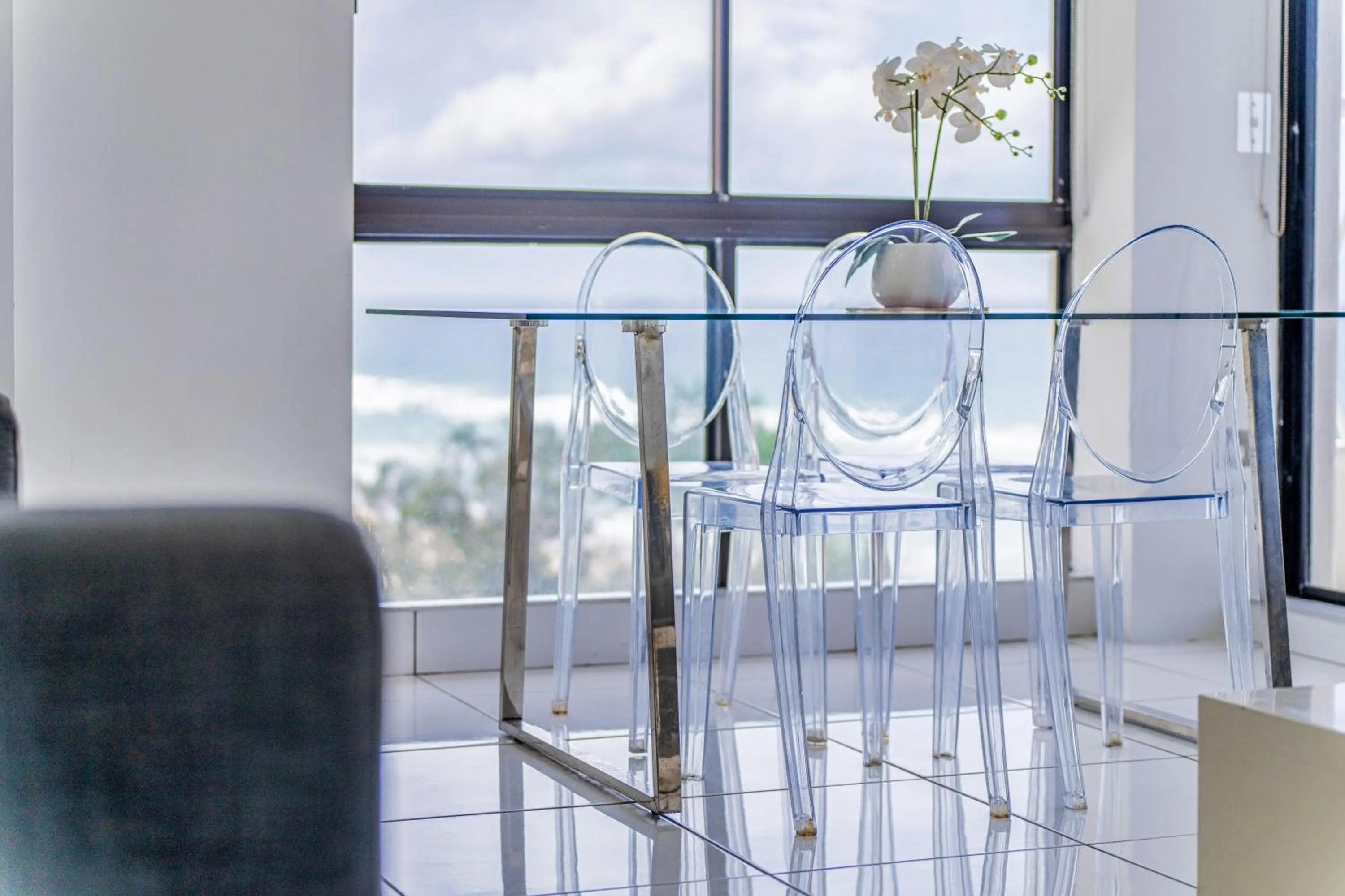 Dining area in Olympus Beachfront Apartments
