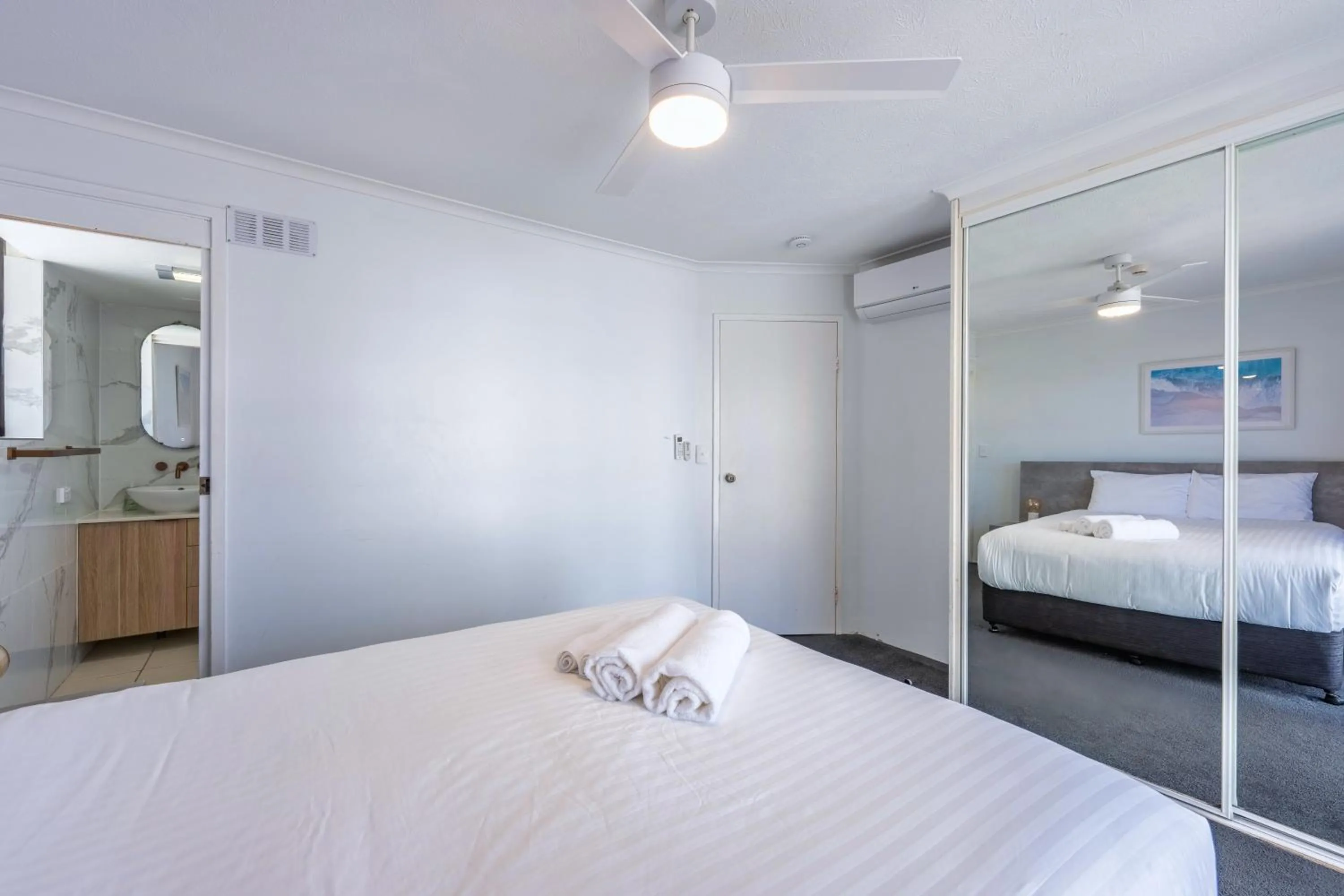 Bedroom, Bed in Olympus Beachfront Apartments