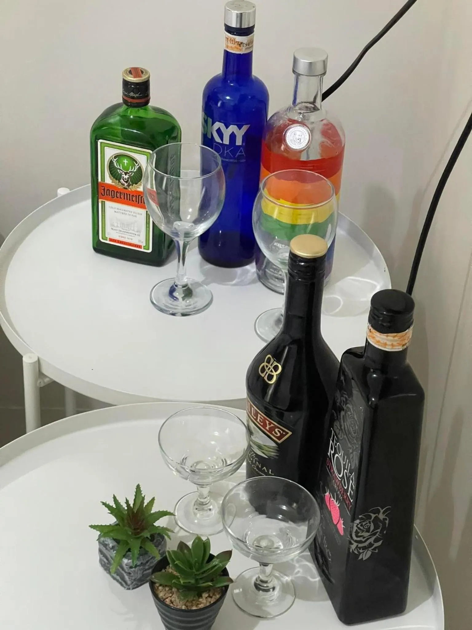 Drinks in Green Residences Stays by PBYY