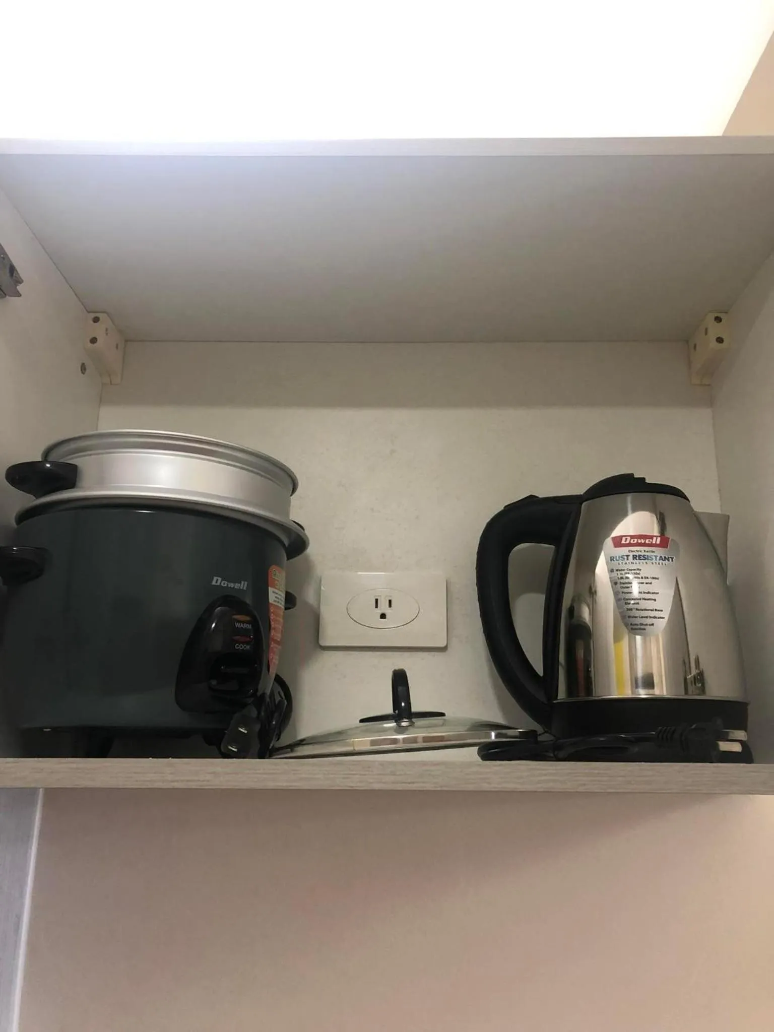 Coffee/tea facilities in Green Residences Stays by PBYY