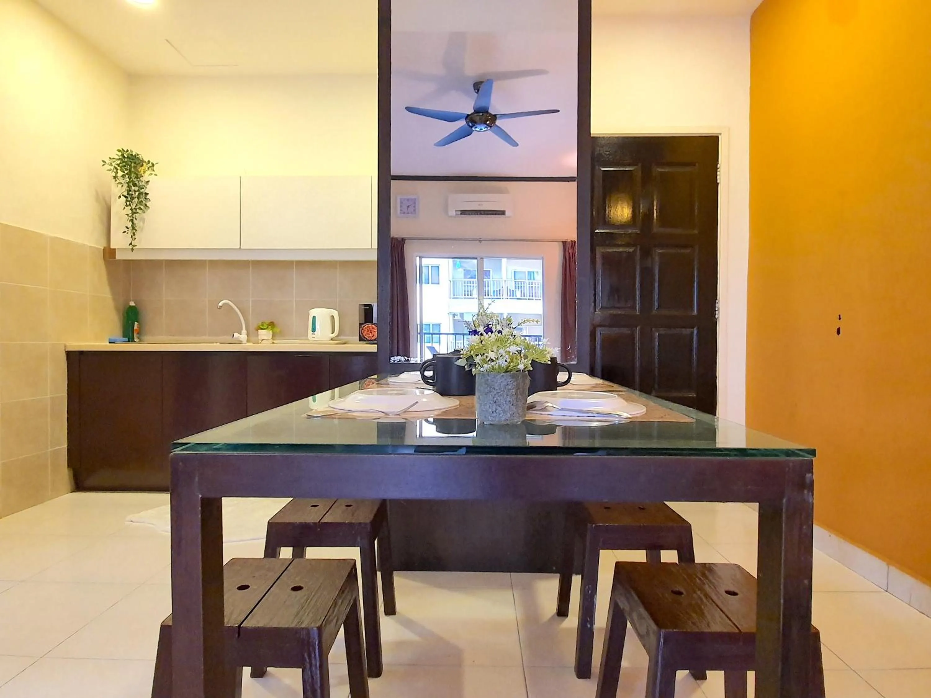 Dining area in Gold Coast Morib Studio l Apartment I Penthouse