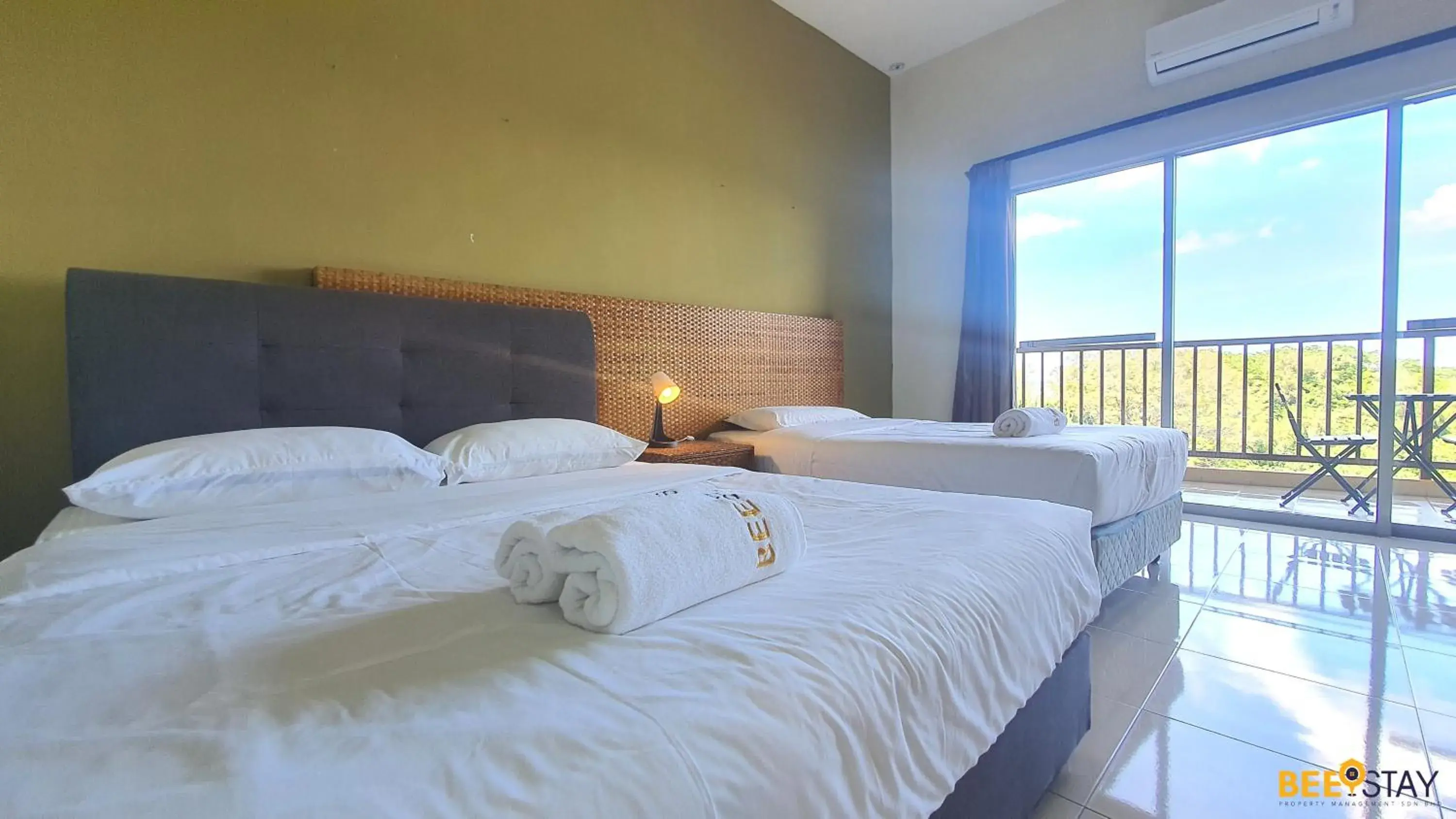 Deluxe Triple Room in Gold Coast Morib Studio l Apartment I Penthouse Deluxe Triple Room in Gold Coast Morib Studio l Apartment I Penthouse