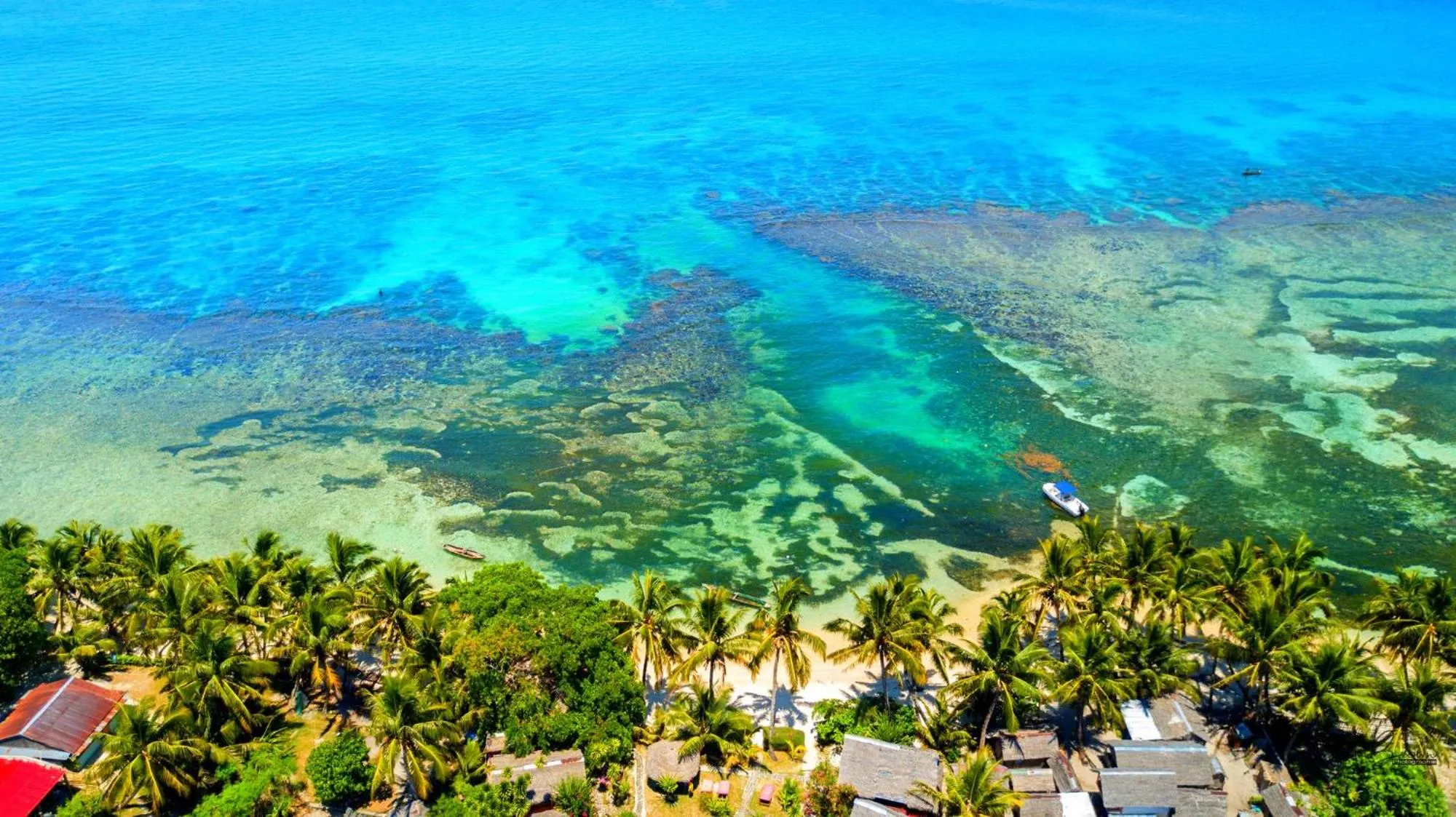 Bird's eye view in Hotel ECOLODGE LE RAVORAHA