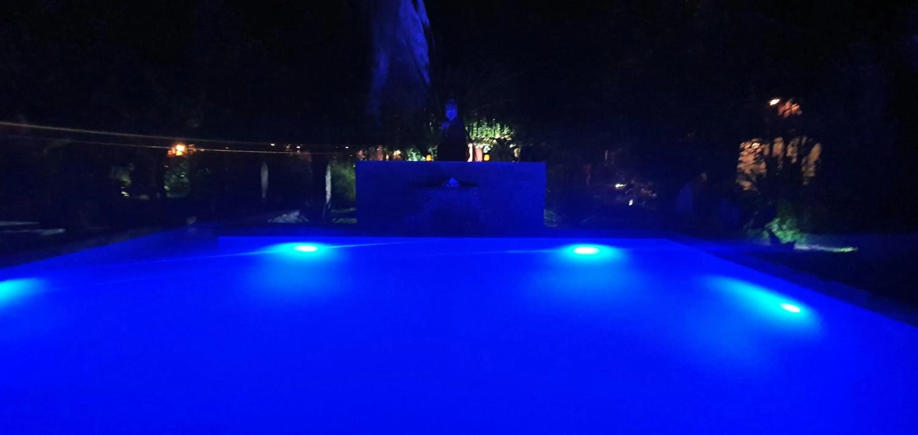 Swimming pool in Hotel ECOLODGE LE RAVORAHA