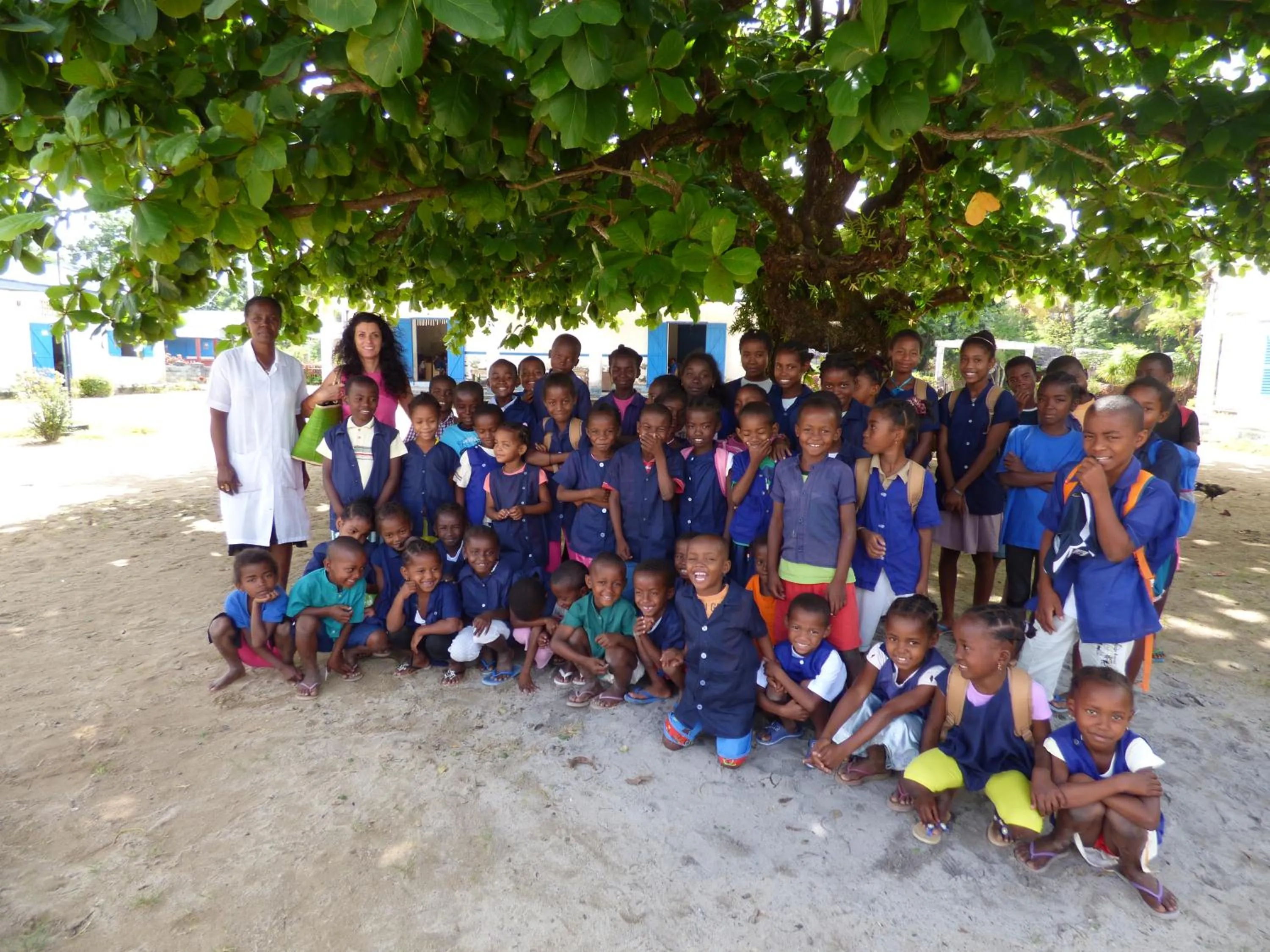 children in Hotel ECOLODGE LE RAVORAHA