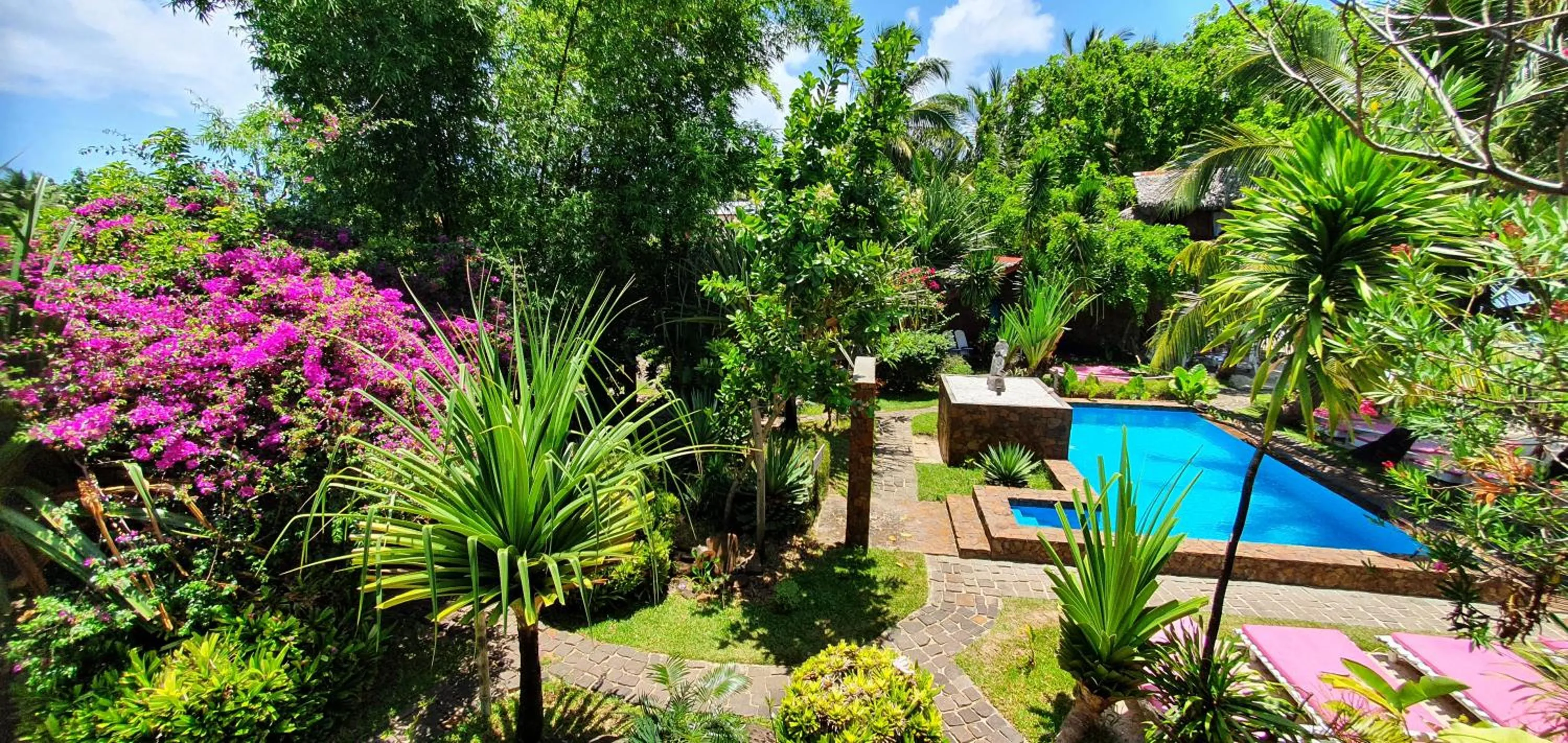 Garden in Hotel ECOLODGE LE RAVORAHA