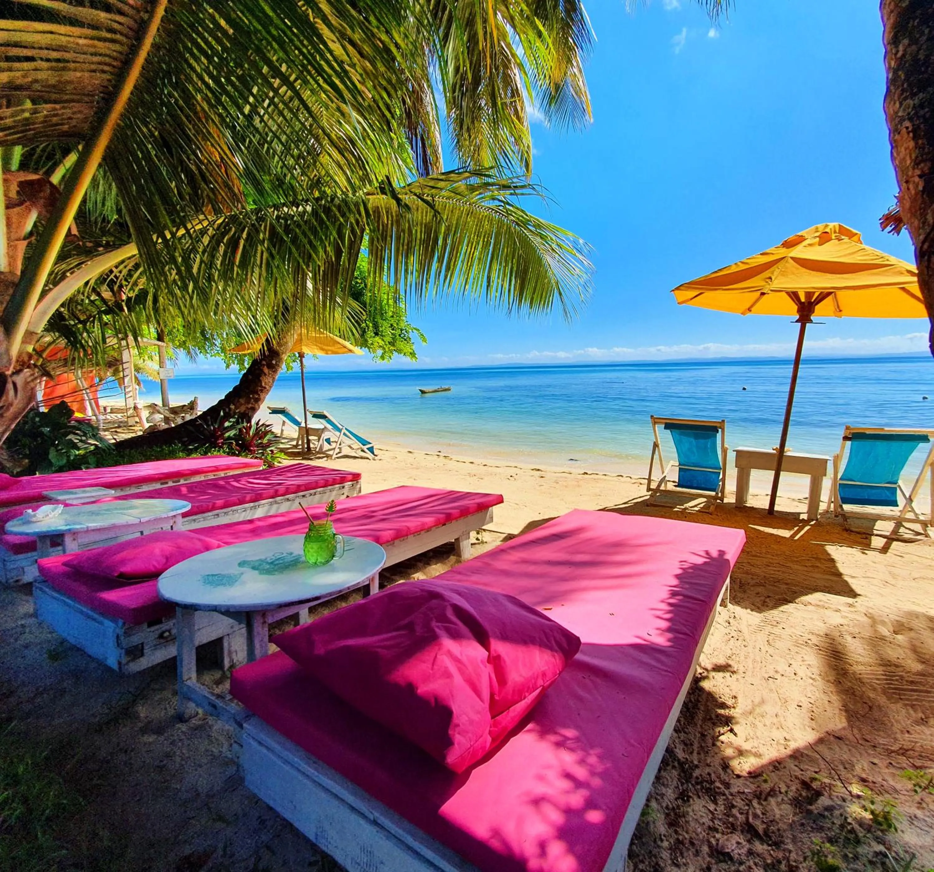 Restaurant/places to eat in Hotel ECOLODGE LE RAVORAHA