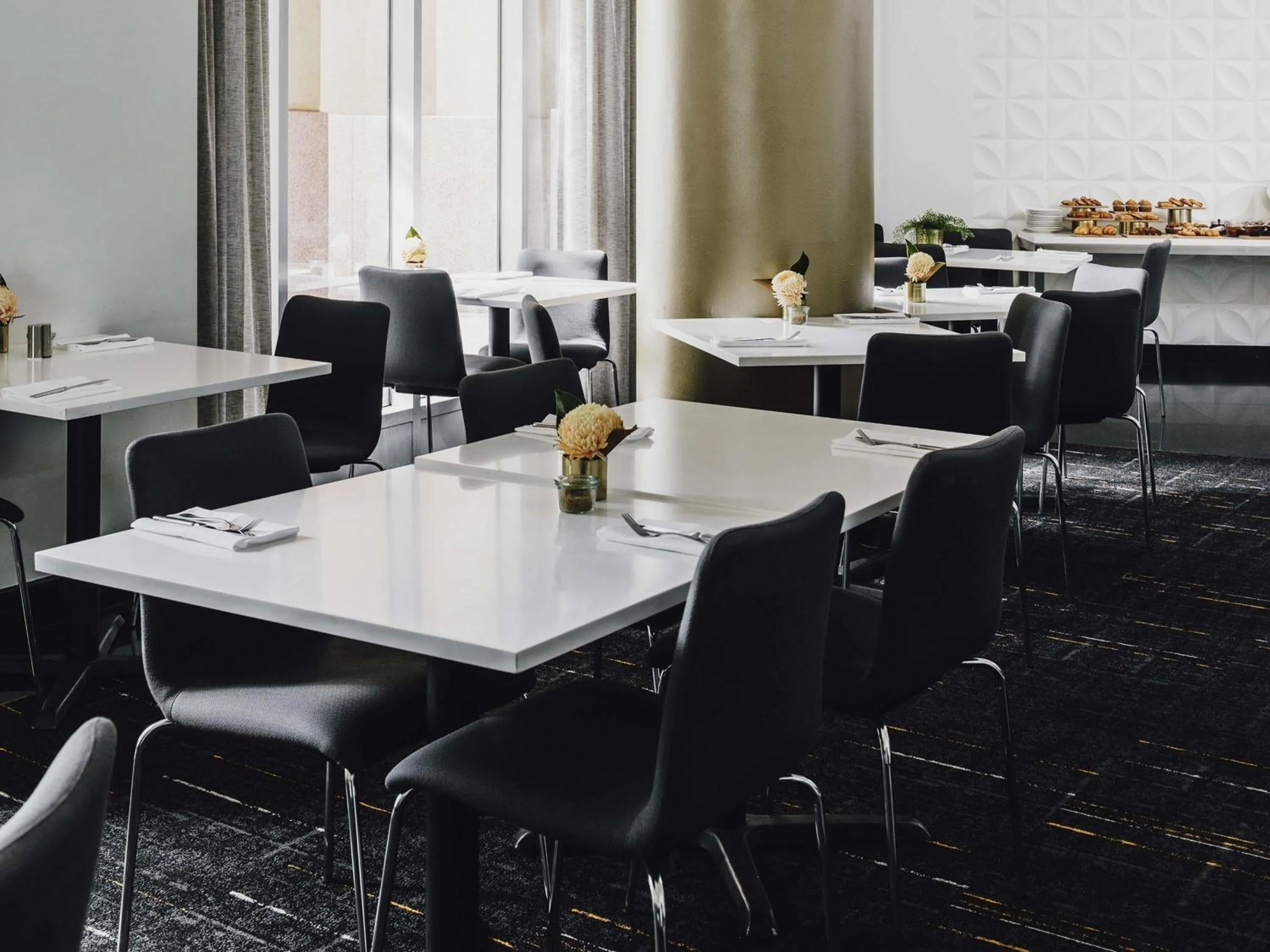 Restaurant/places to eat in The Como Melbourne