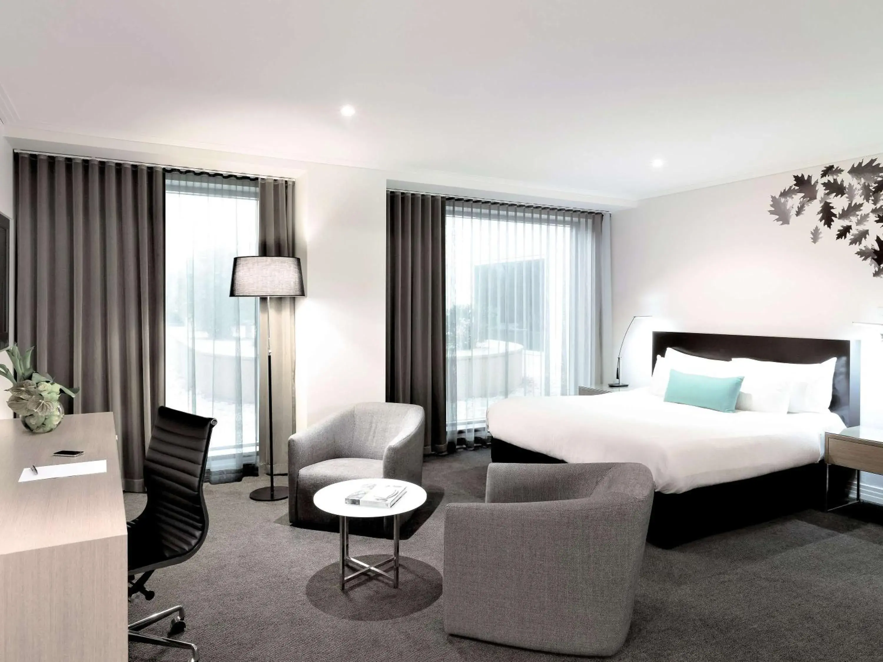 Bedroom, Bed in The Como Melbourne Bedroom, Bed in The Como Melbourne