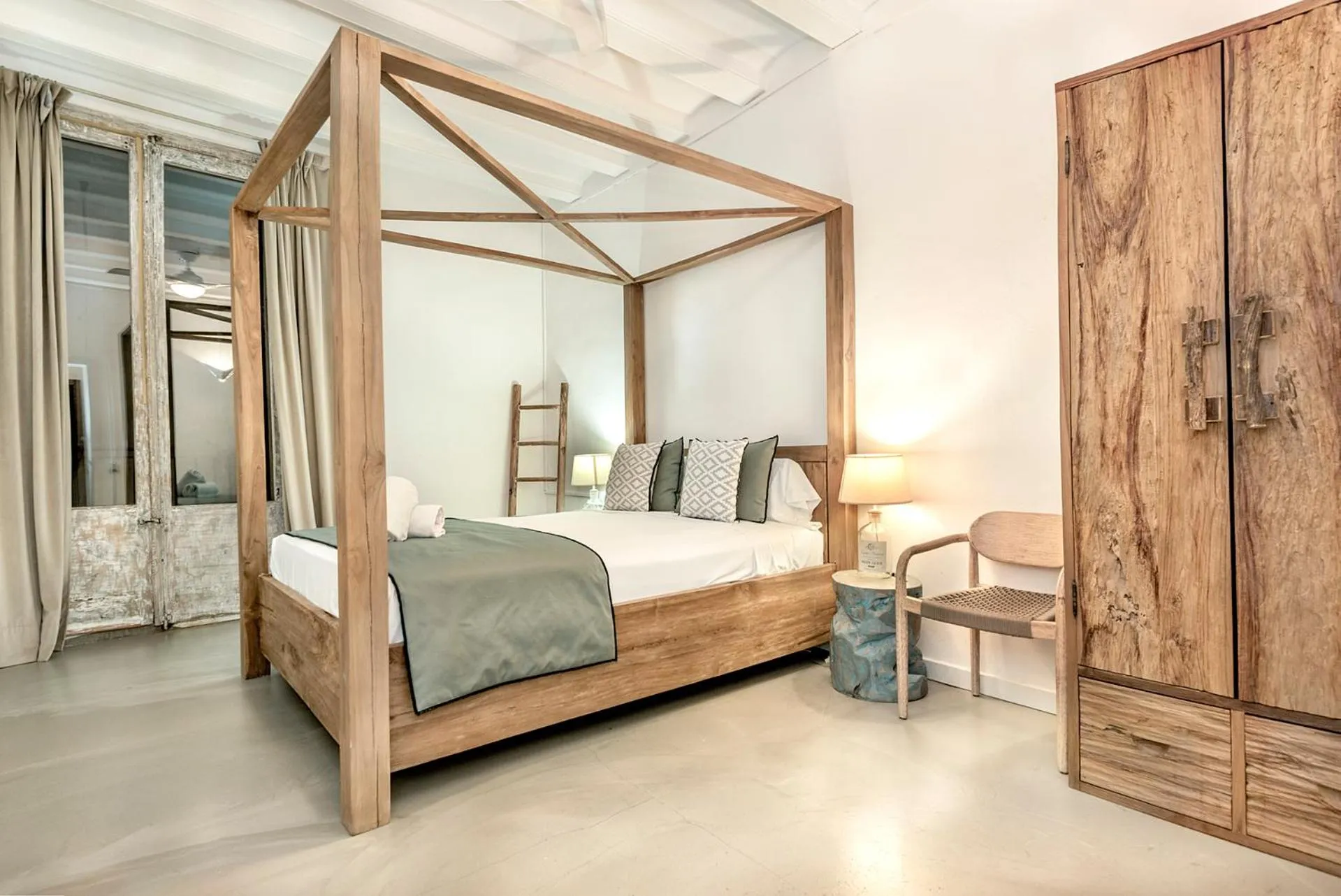 Bed in La Guarida Suites