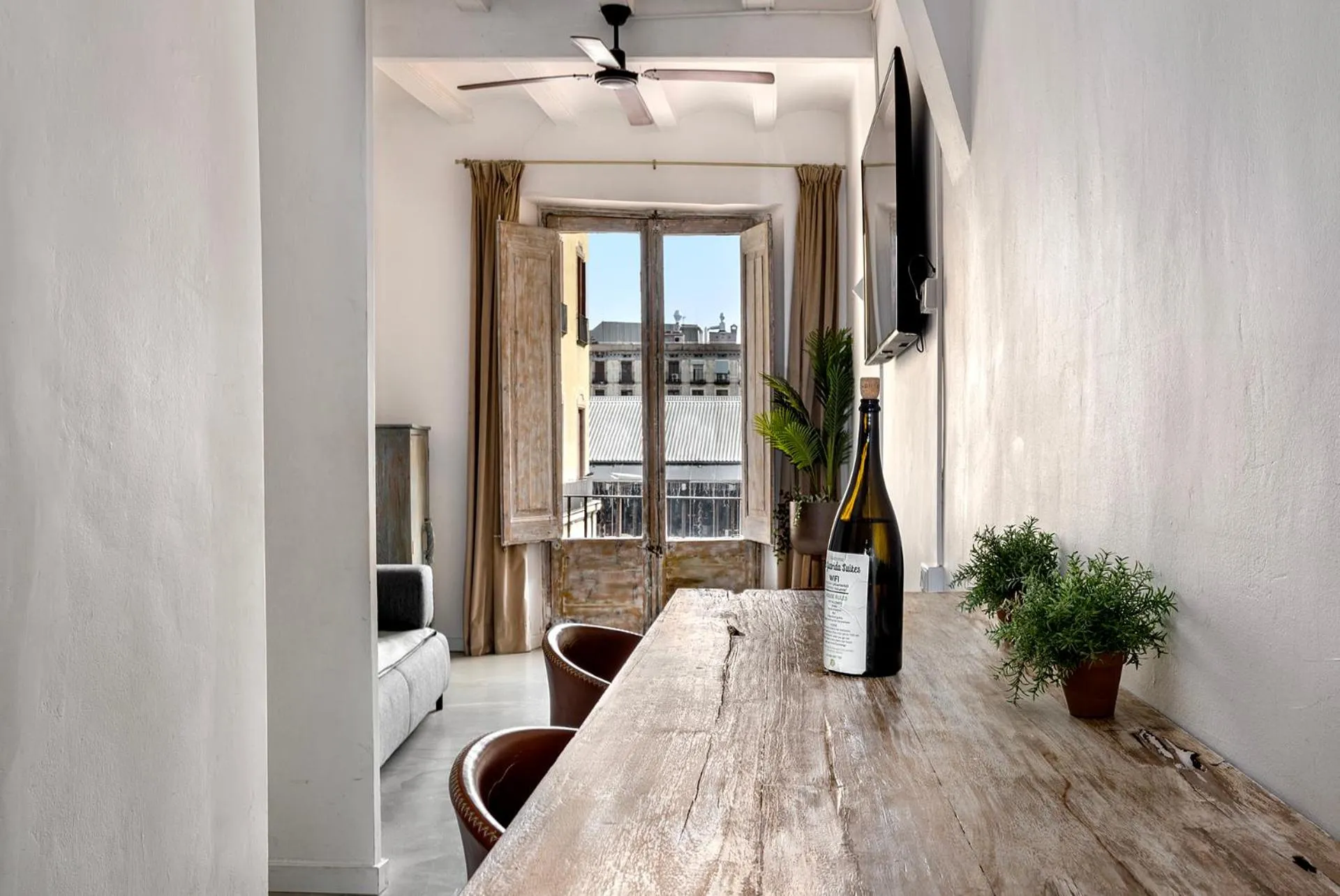 Living room in La Guarida Suites