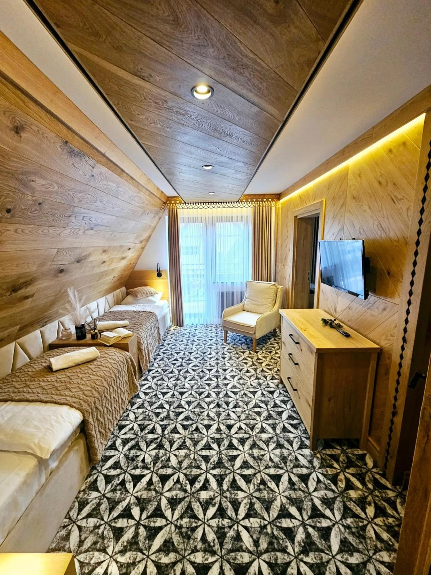 TV and multimedia in Willa Regina I Resort & SPA