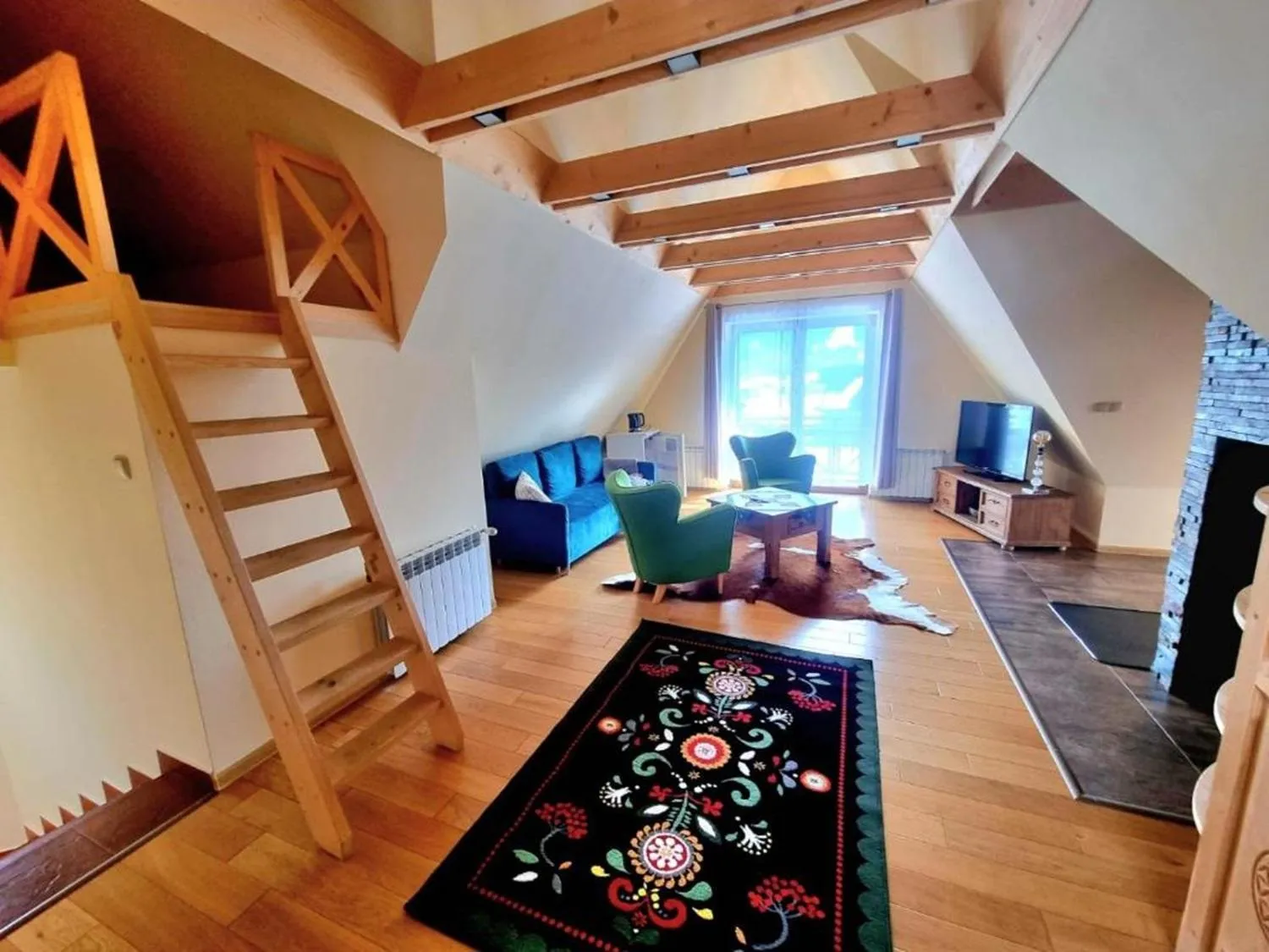 TV and multimedia in Willa Regina I Resort & SPA