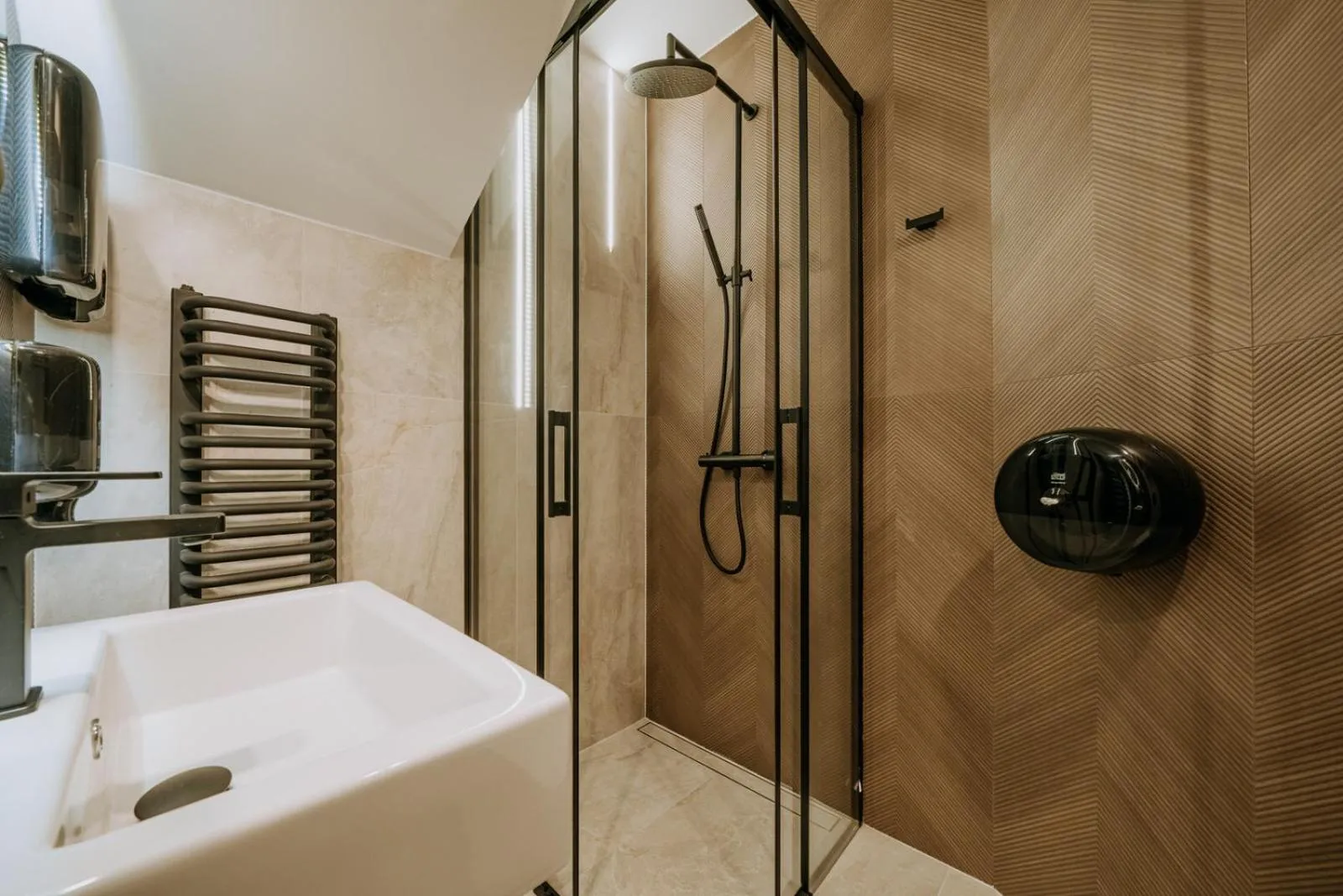 Shower in Willa Regina I Resort & SPA