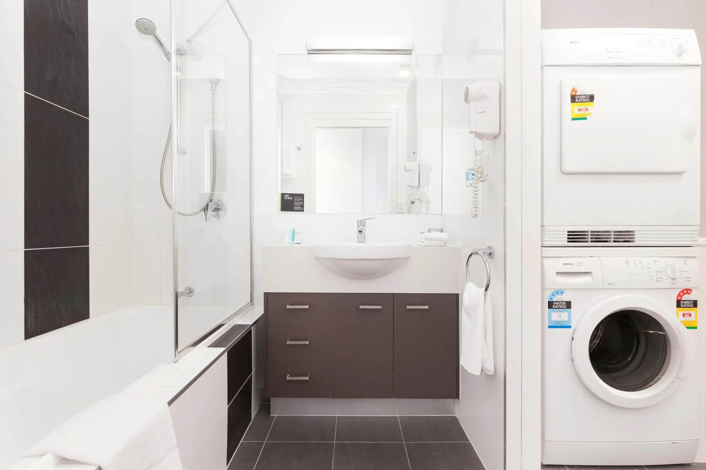 Shower in Hotel Chino Shower in Hotel Chino