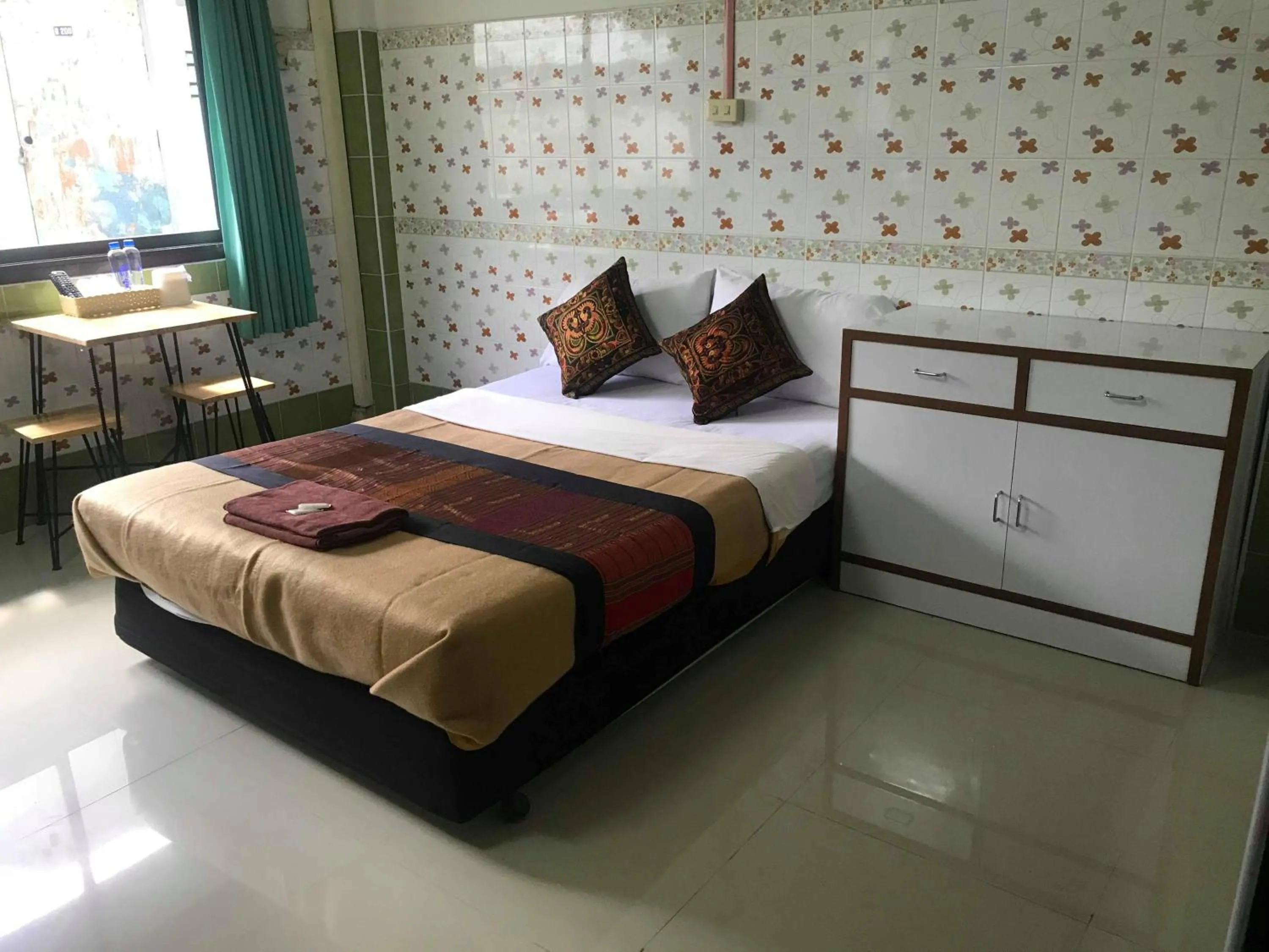 Bed in Mitaree 2