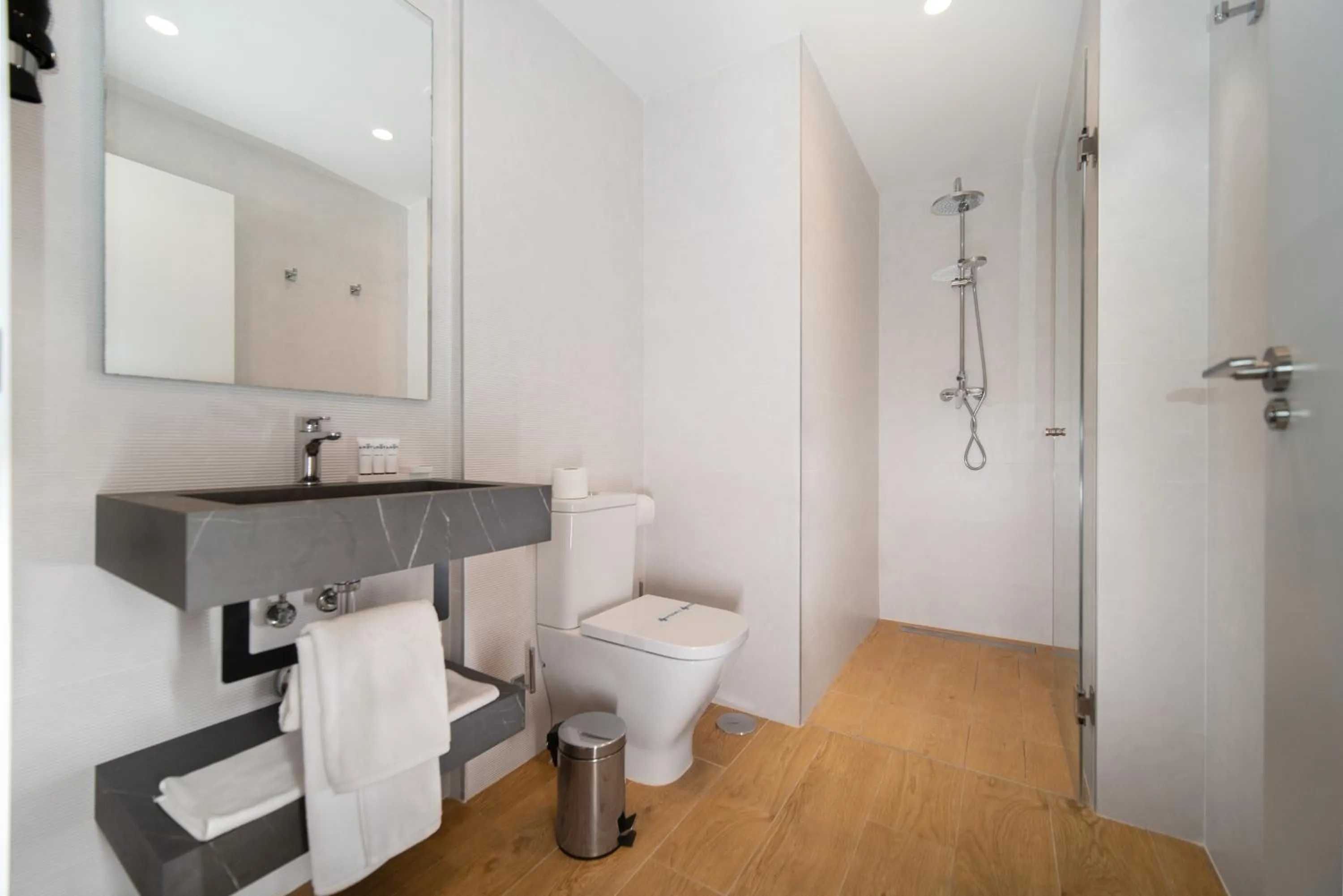 Bathroom in Ahoy Apartments