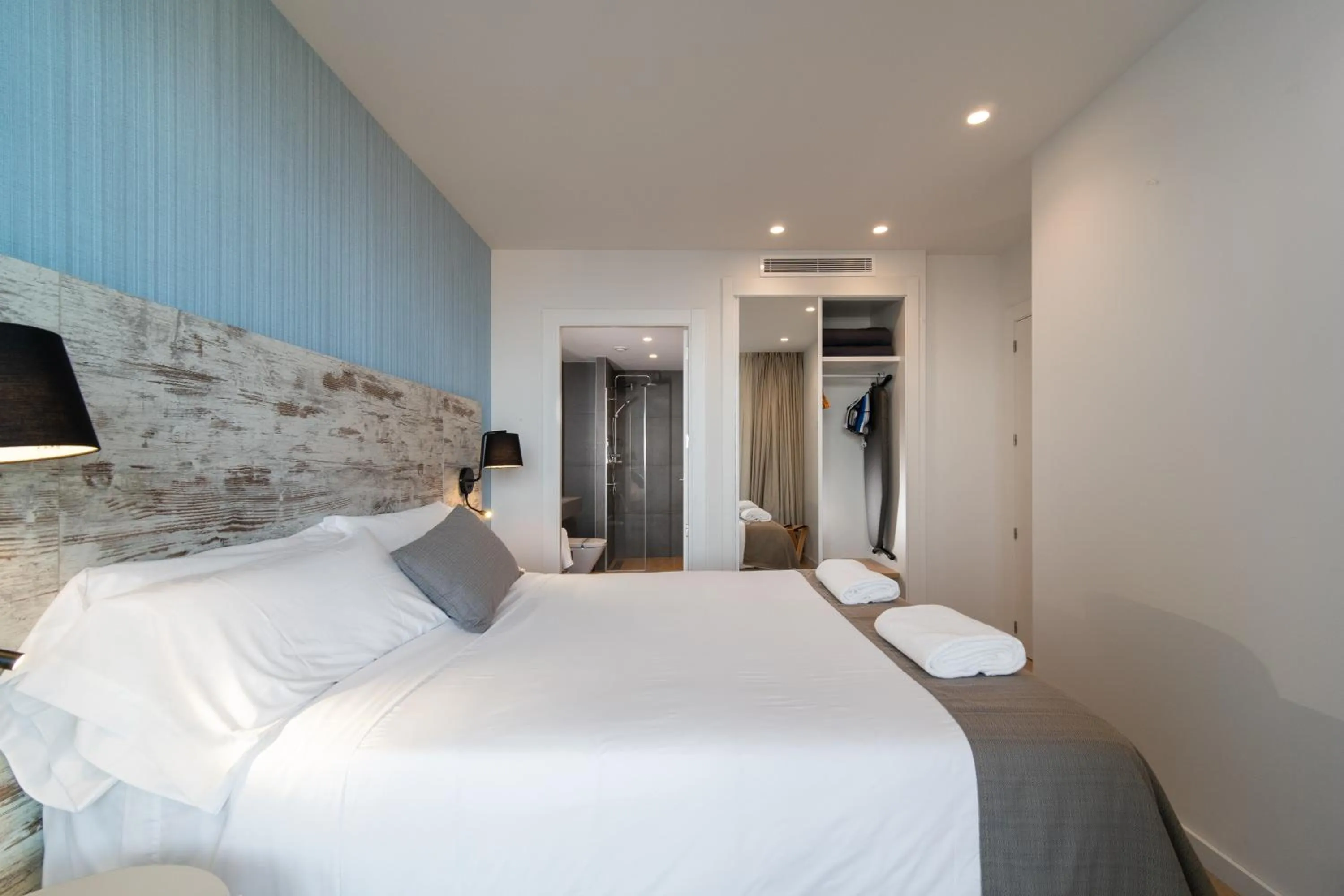 Bedroom, Bed in Ahoy Apartments