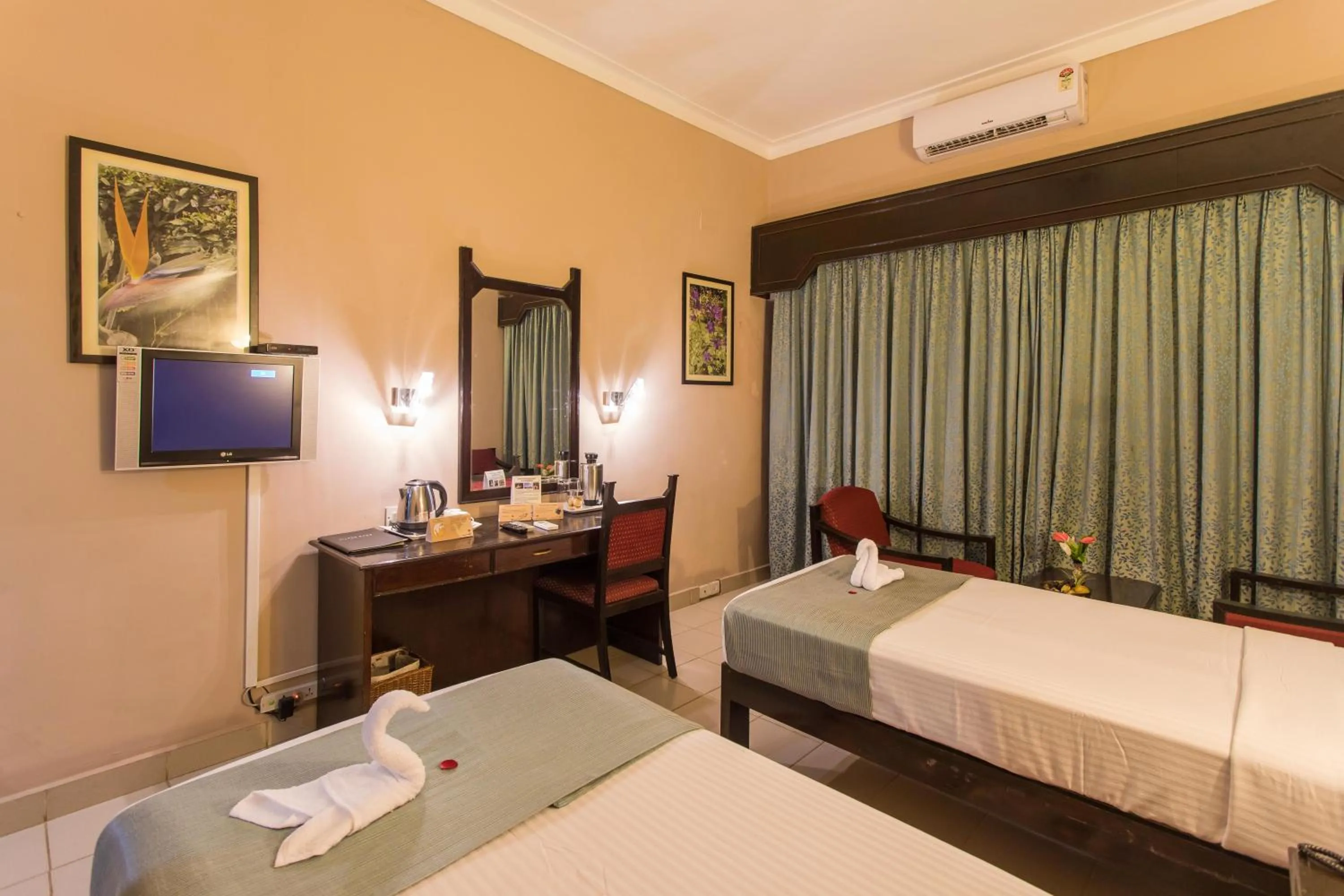 Bedroom, Bed in Hotel Coorg International