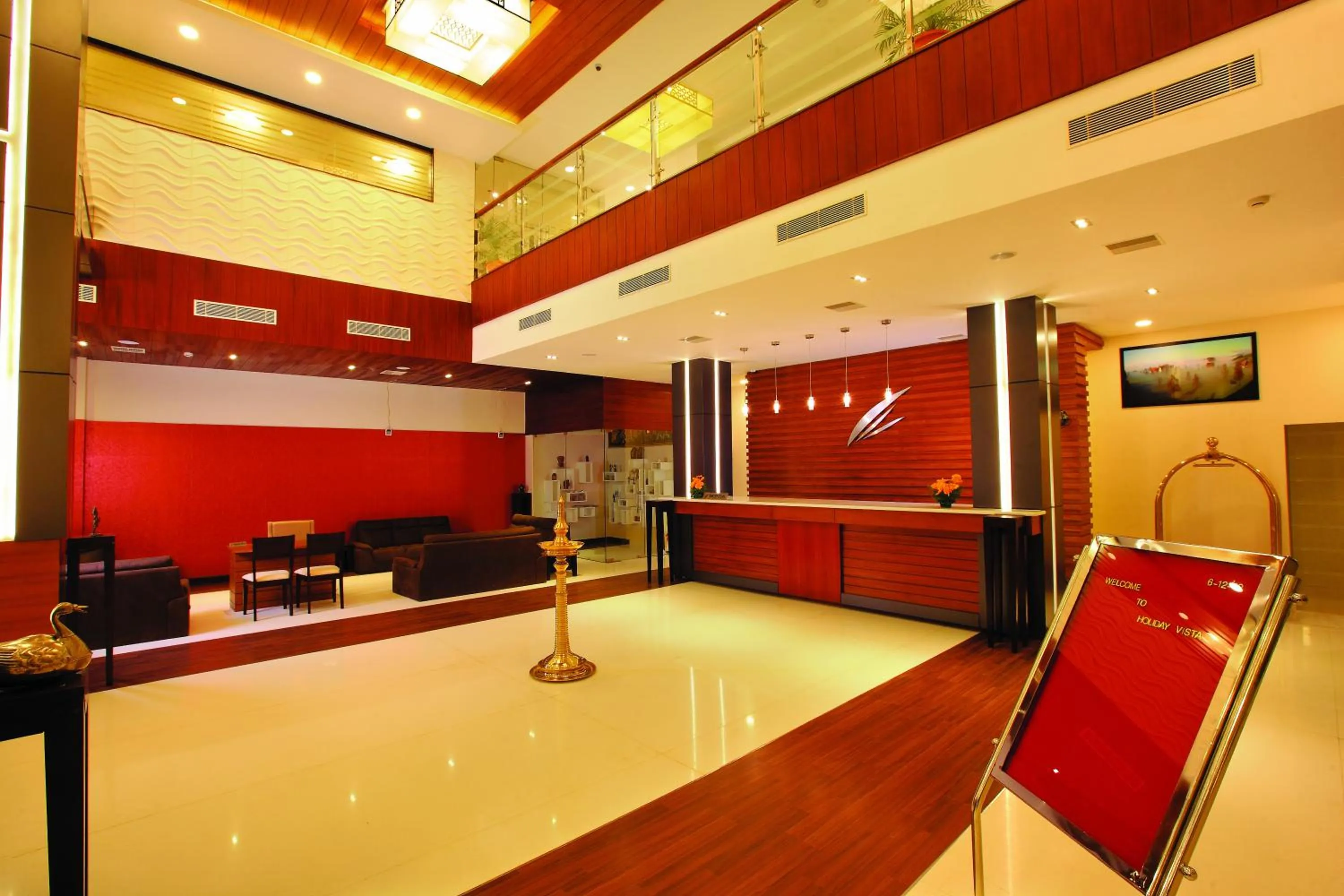 Lobby or reception in Holiday Vista Thekkady a premium hotel near periyar wild life sanctuary with sky view pool