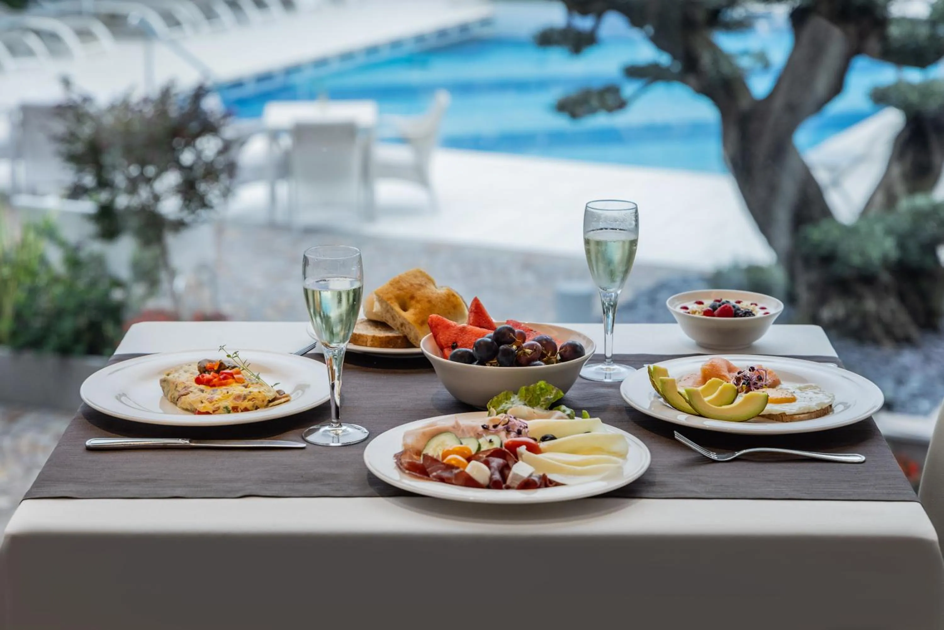 Lunch in Garda Suite Hotel - Tonelli Hotels