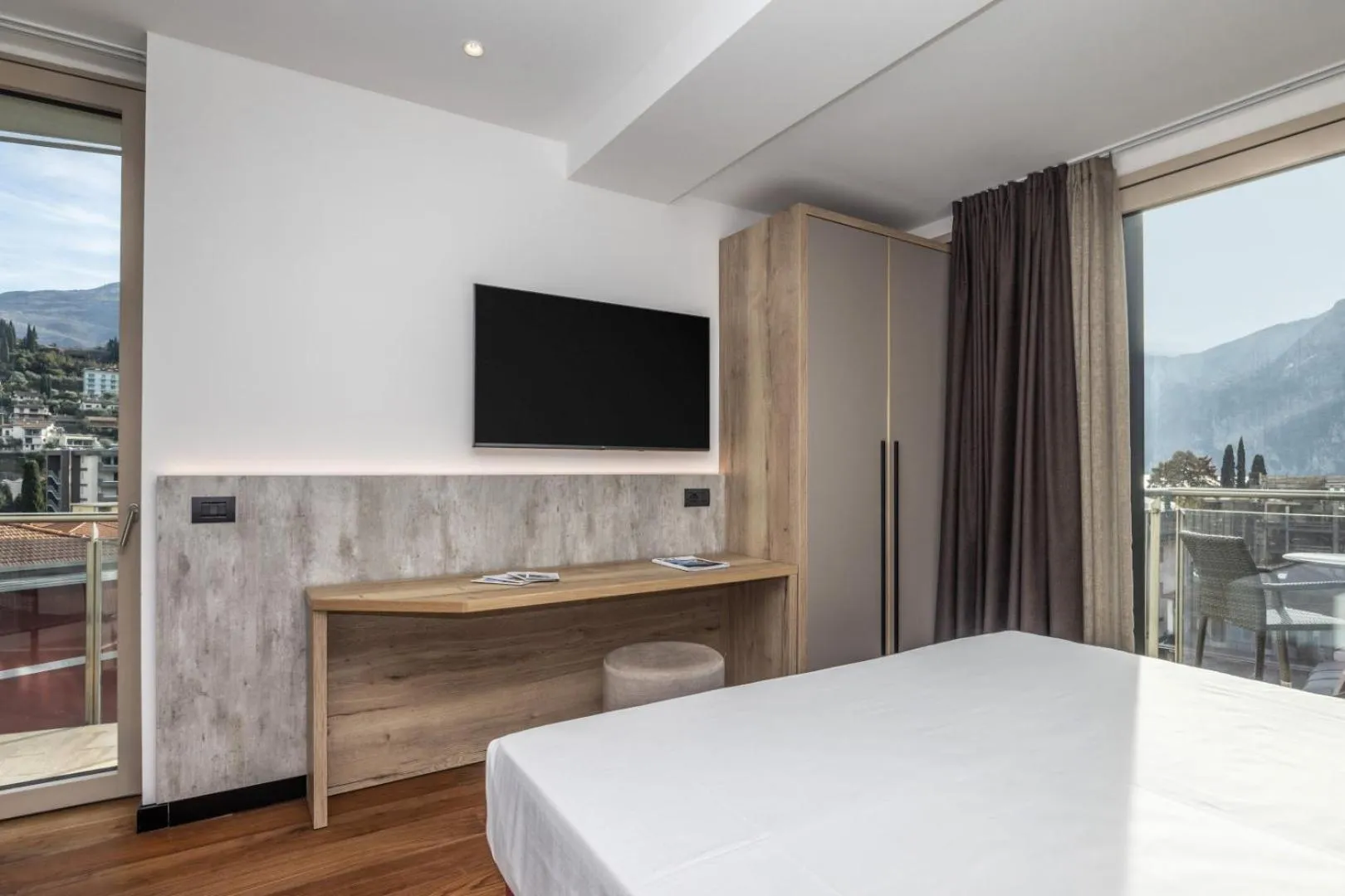 Bedroom, Bed in Garda Suite Hotel - Tonelli Hotels