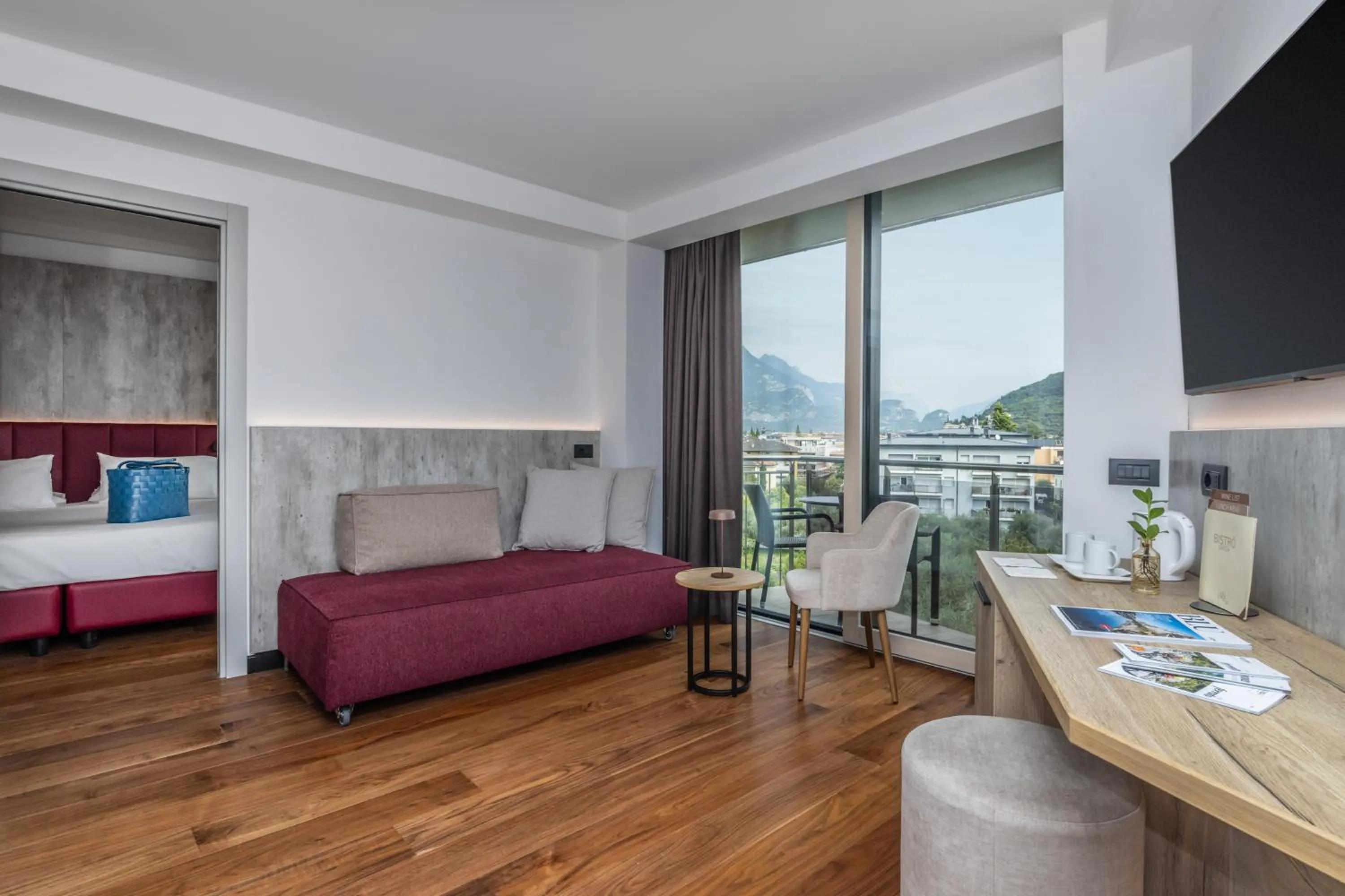 Bedroom, Bed in Garda Suite Hotel - Tonelli Hotels