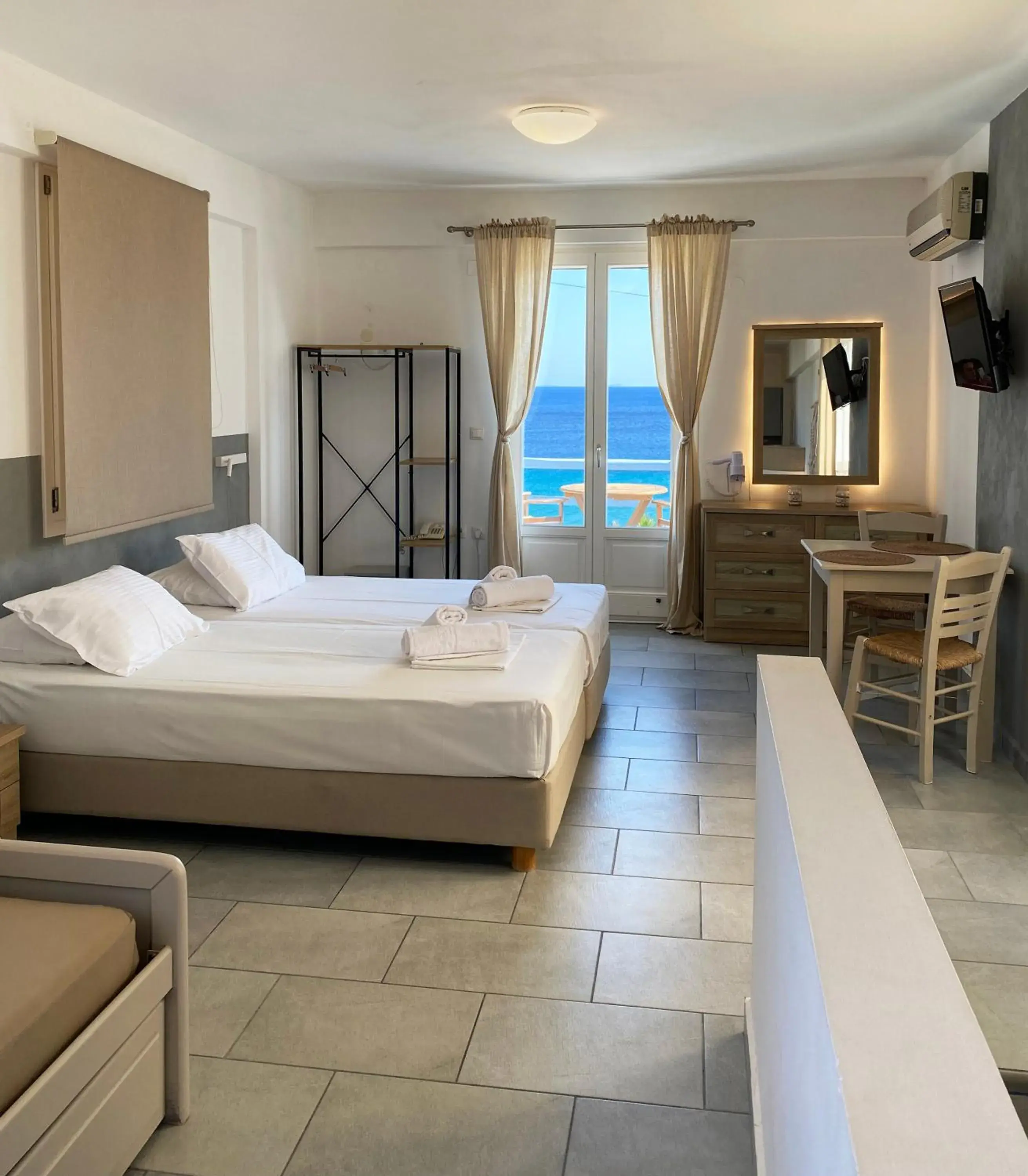 Agnadi Syros Beachfront Studios & Rooms Agnadi Syros Beachfront Studios & Rooms