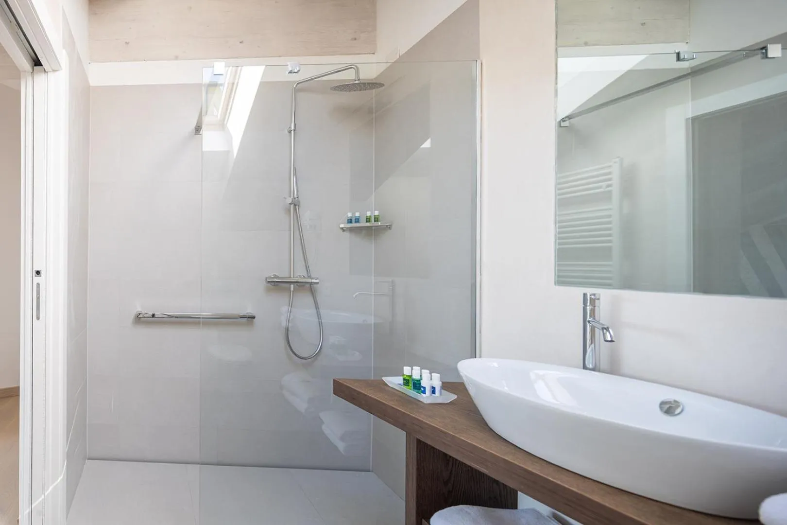 Bathroom in Hotel Continental - Tonelli Hotels